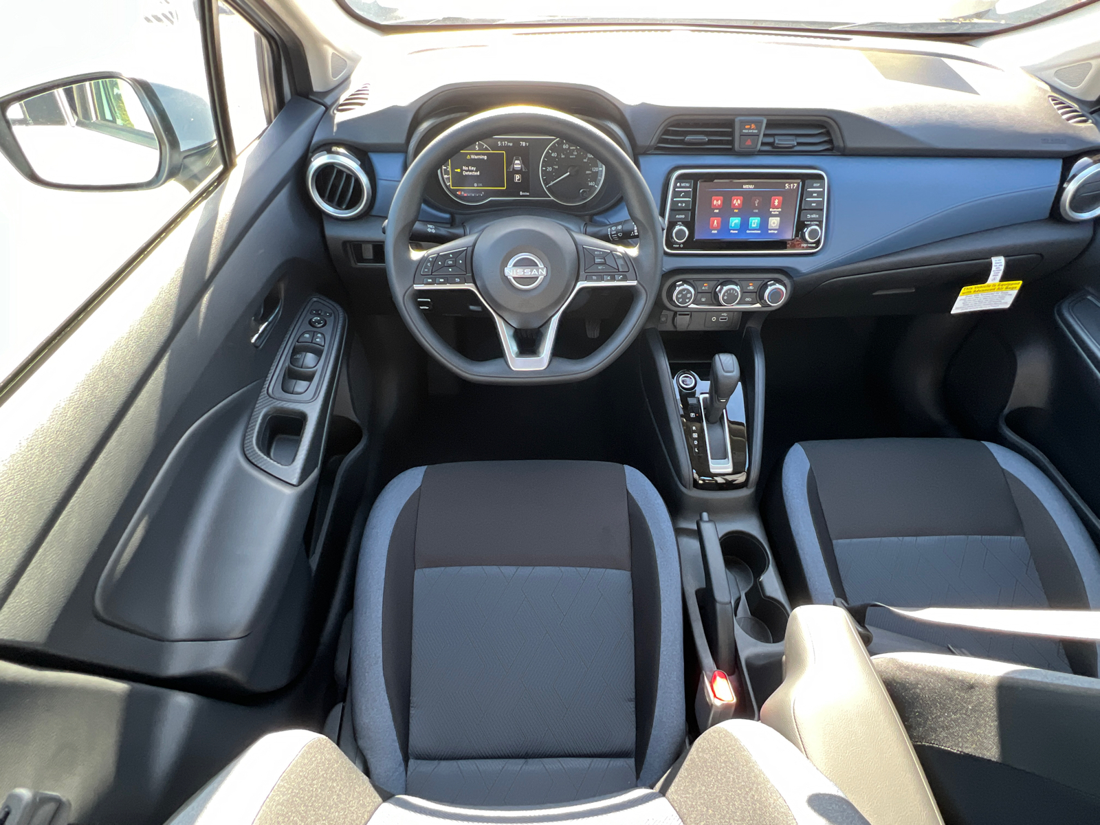 2024 Nissan Versa 1.6 SV 33