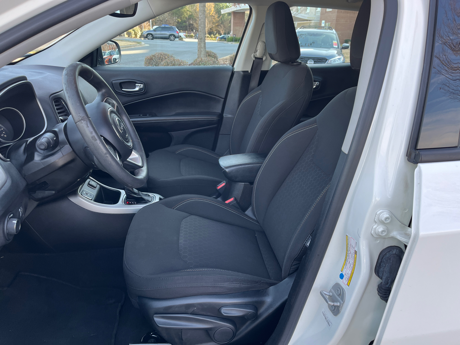 2020 Jeep Compass Sport 17