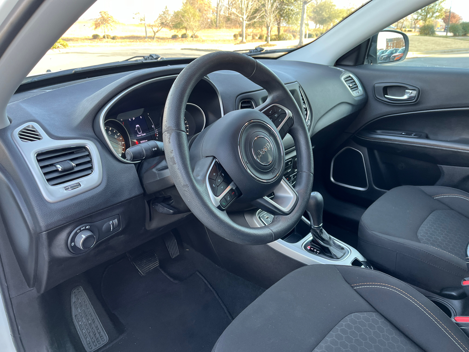 2020 Jeep Compass Sport 18