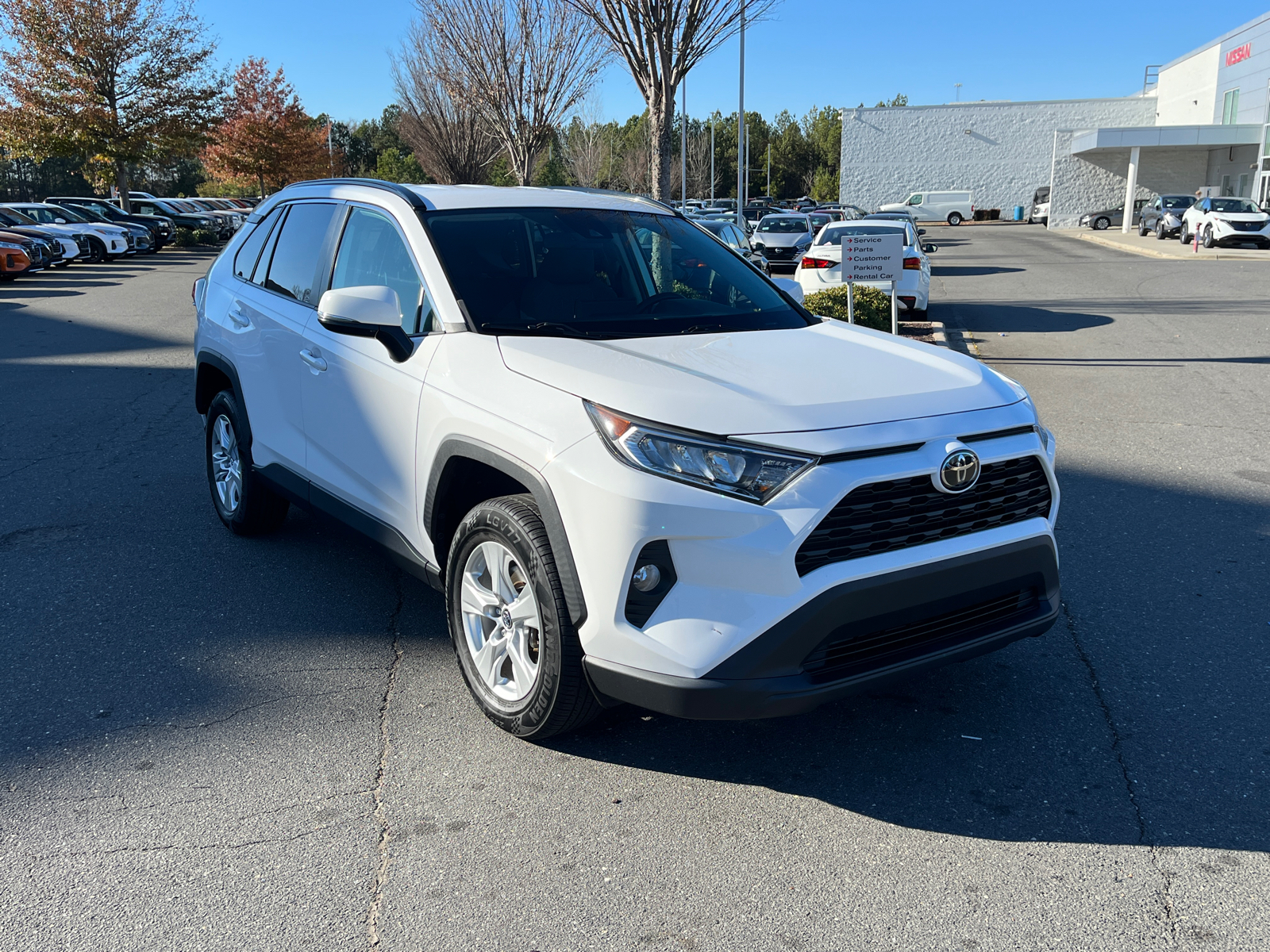 2021 Toyota RAV4 XLE 1