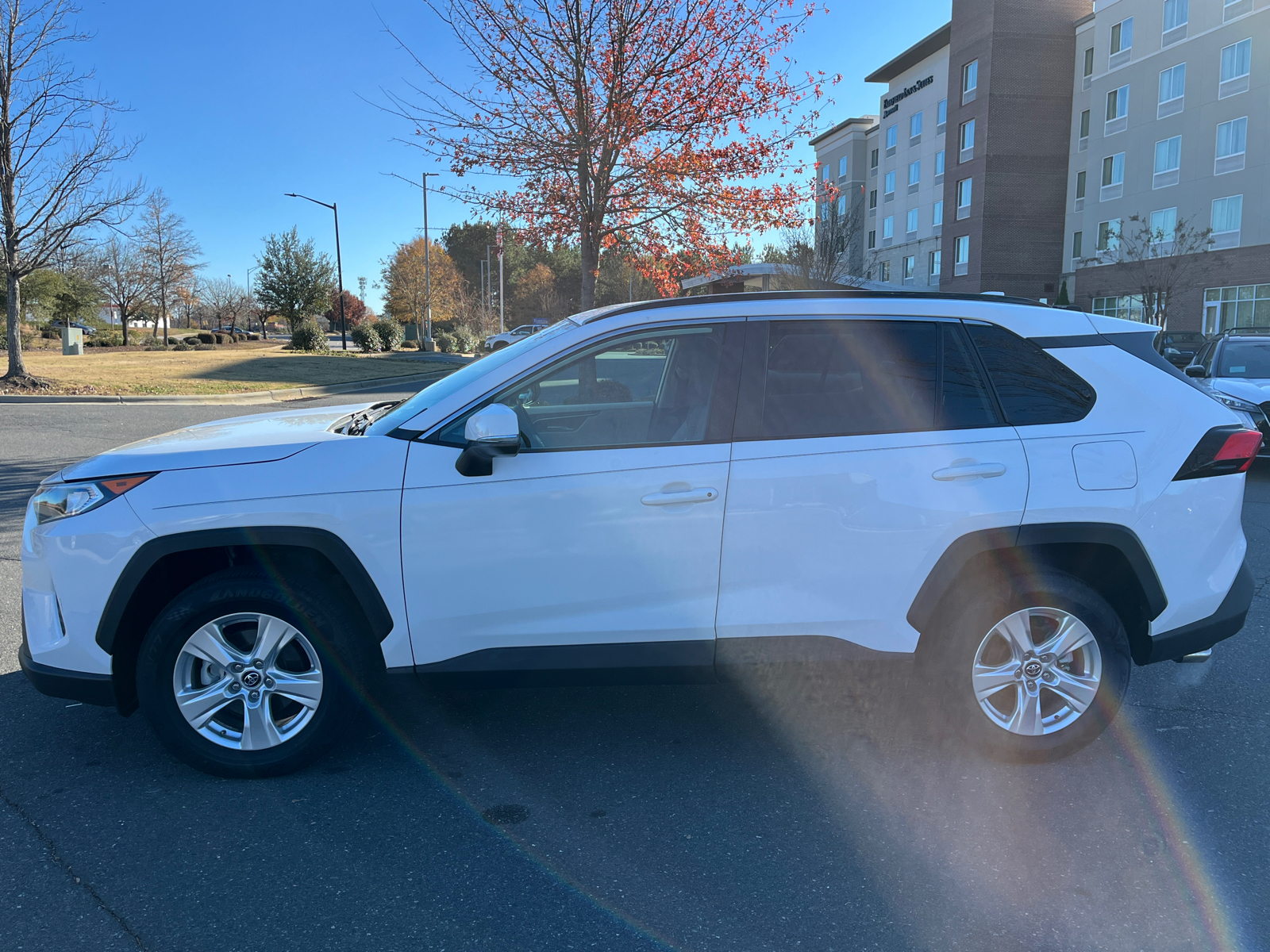 2021 Toyota RAV4 XLE 5