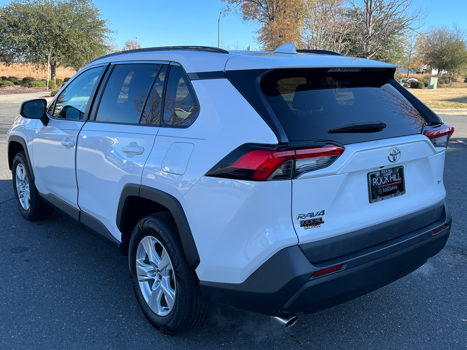 2021 Toyota RAV4 XLE 7