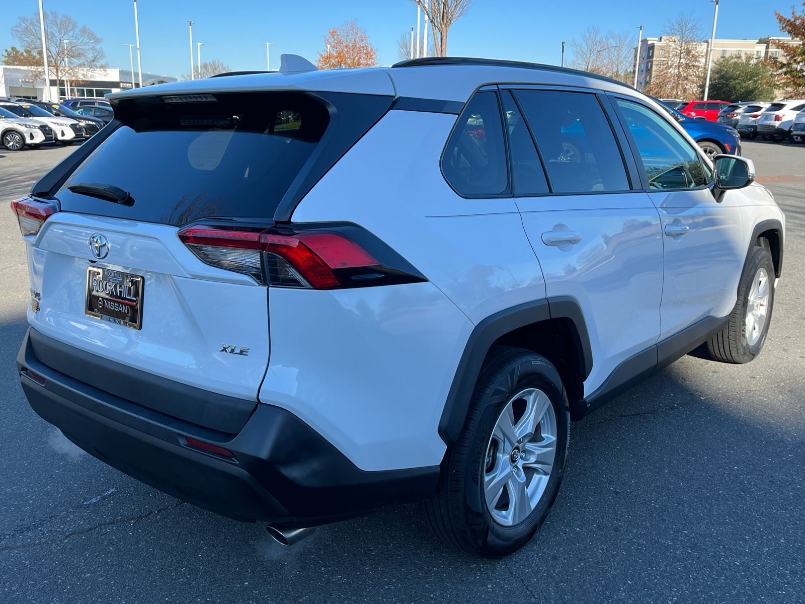 2021 Toyota RAV4 XLE 10