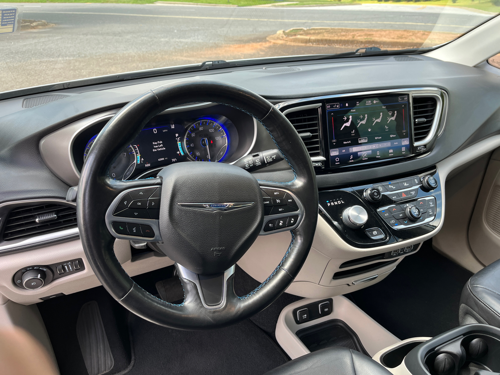 2021 Chrysler Pacifica Touring L 18