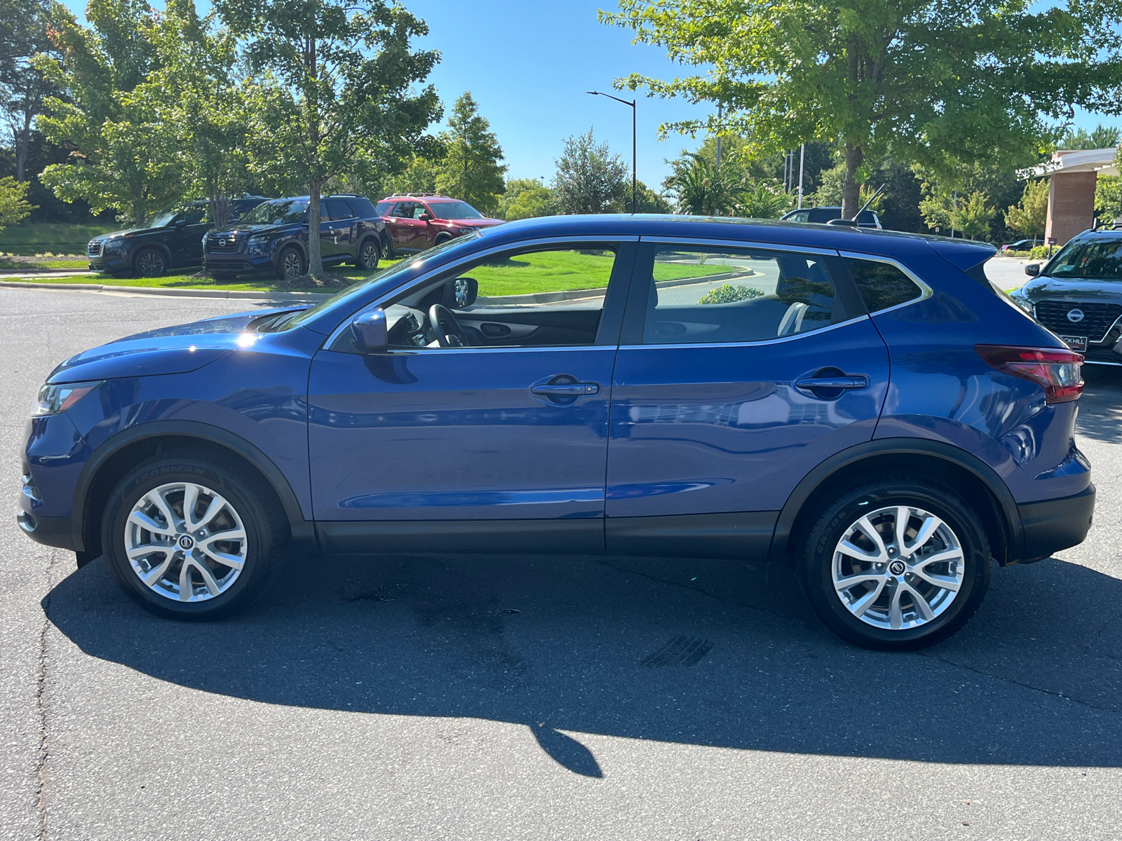 2021 Nissan Rogue Sport S 5