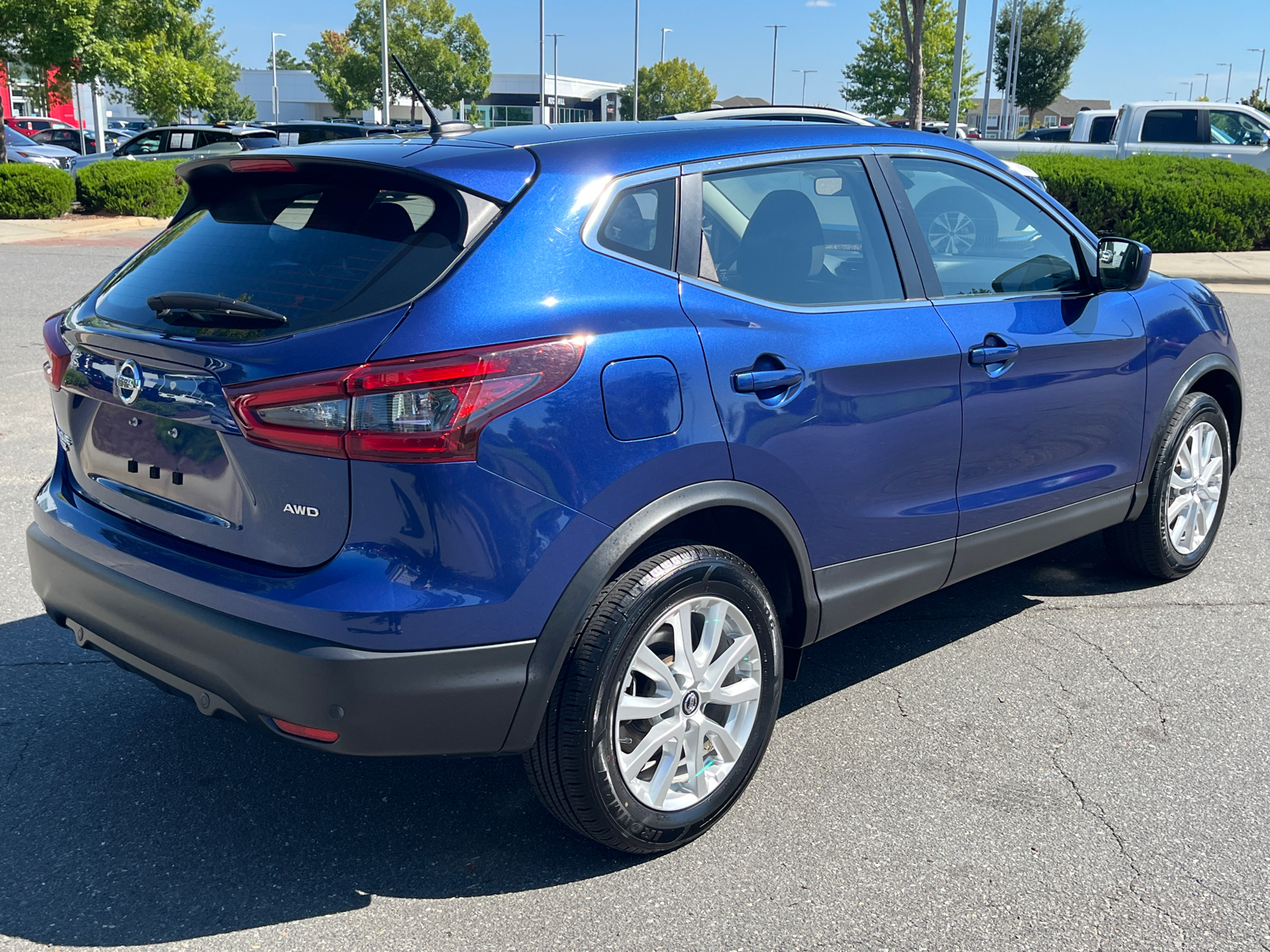 2021 Nissan Rogue Sport S 10