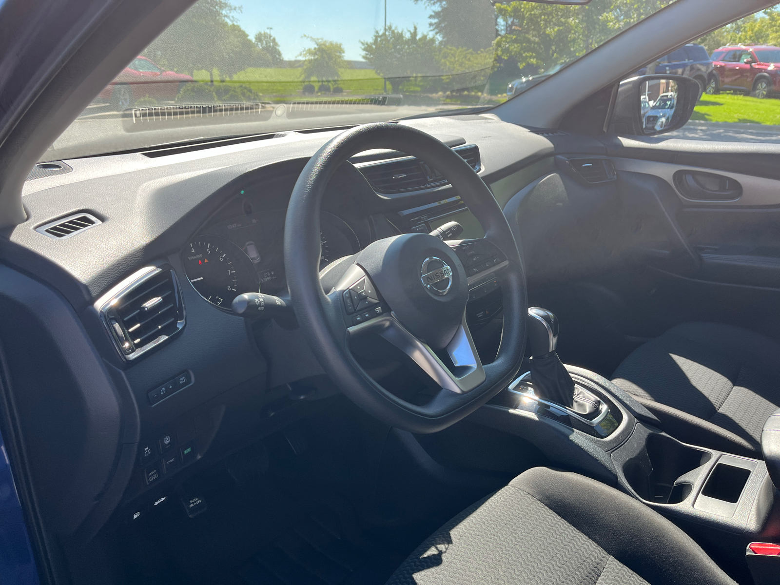 2021 Nissan Rogue Sport S 19