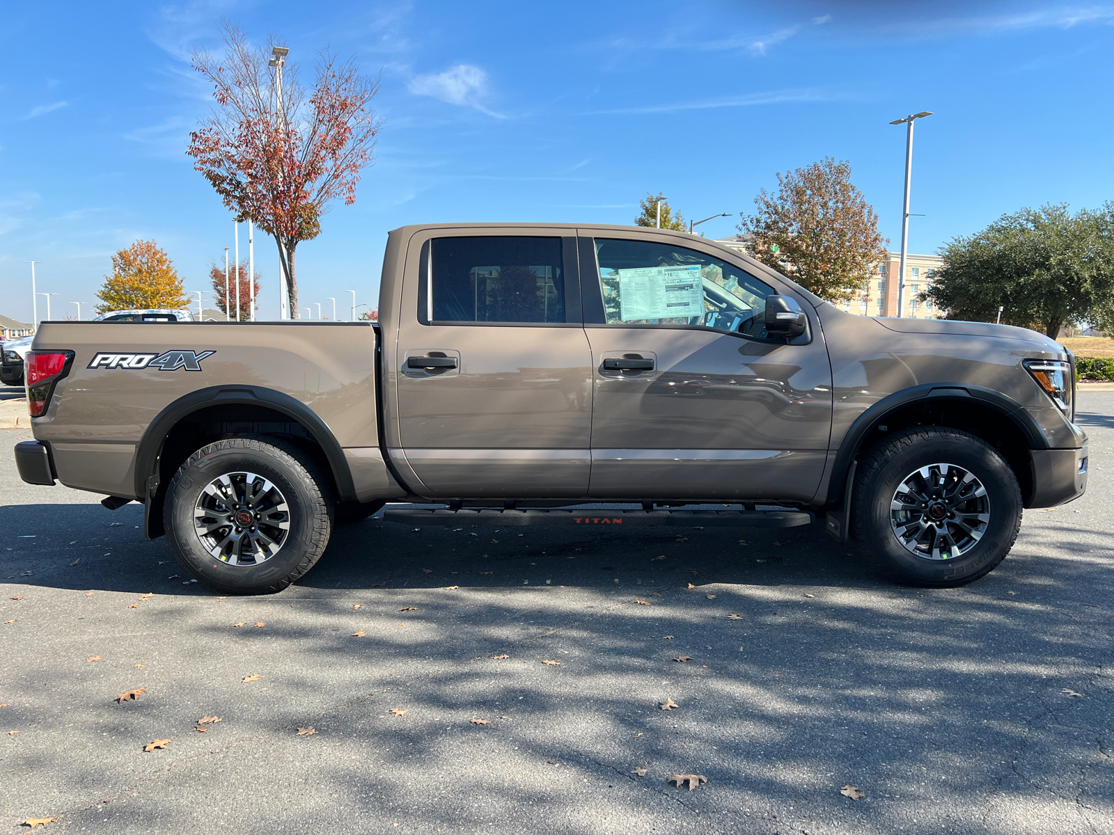 2024 Nissan Titan PRO-4X 11