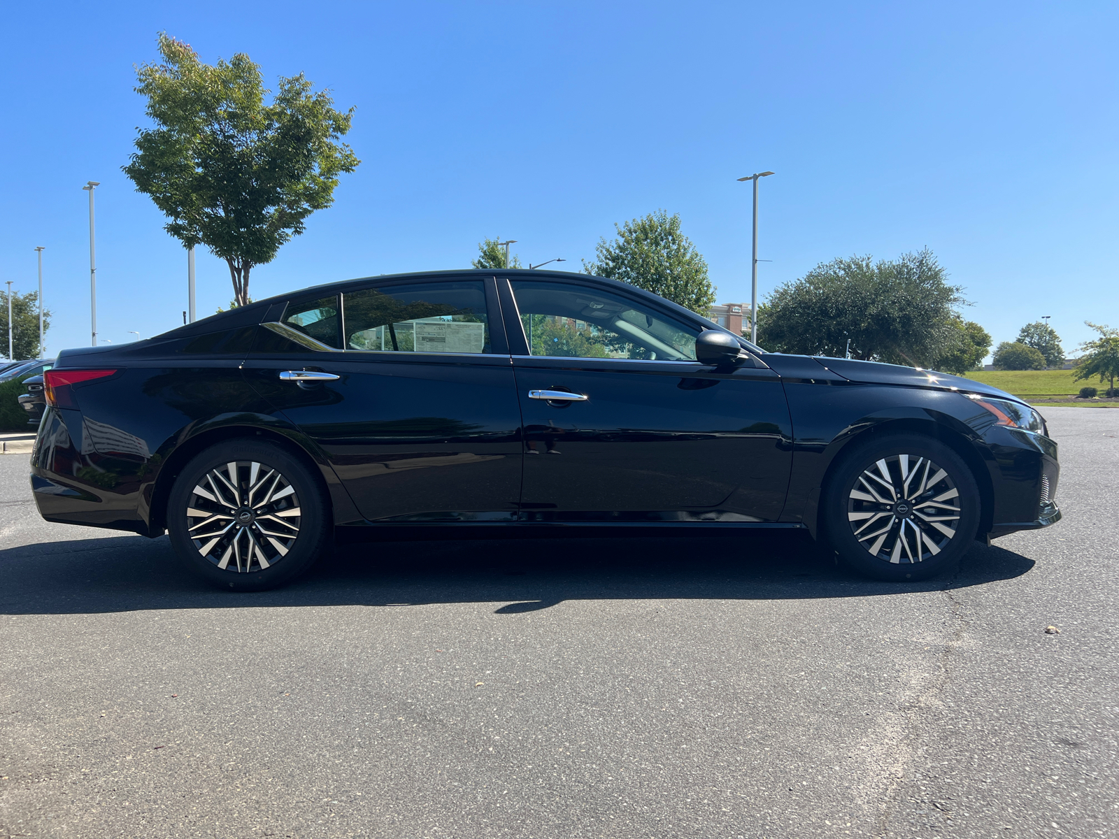 2024 Nissan Altima 2.5 SV 11