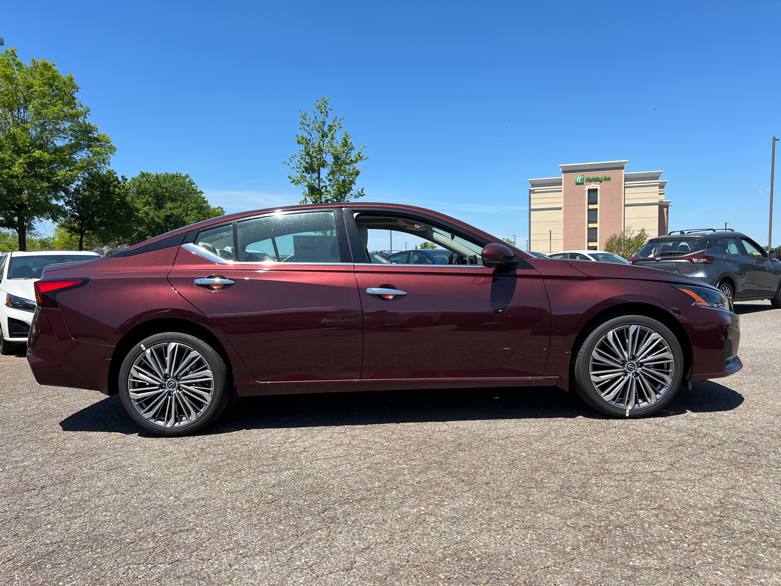 2024 Nissan Altima 2.5 SL 11