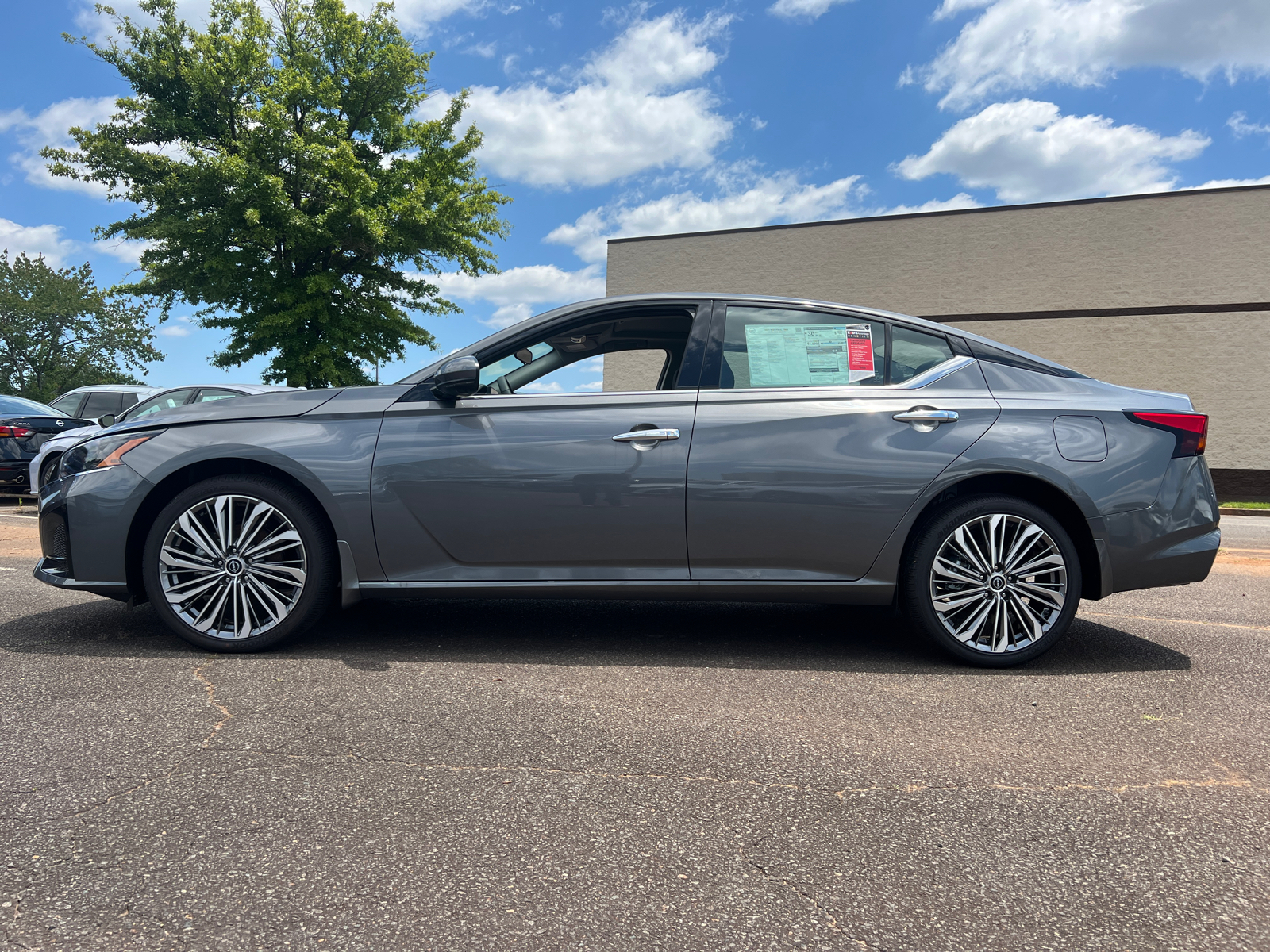 2024 Nissan Altima 2.5 SL 5