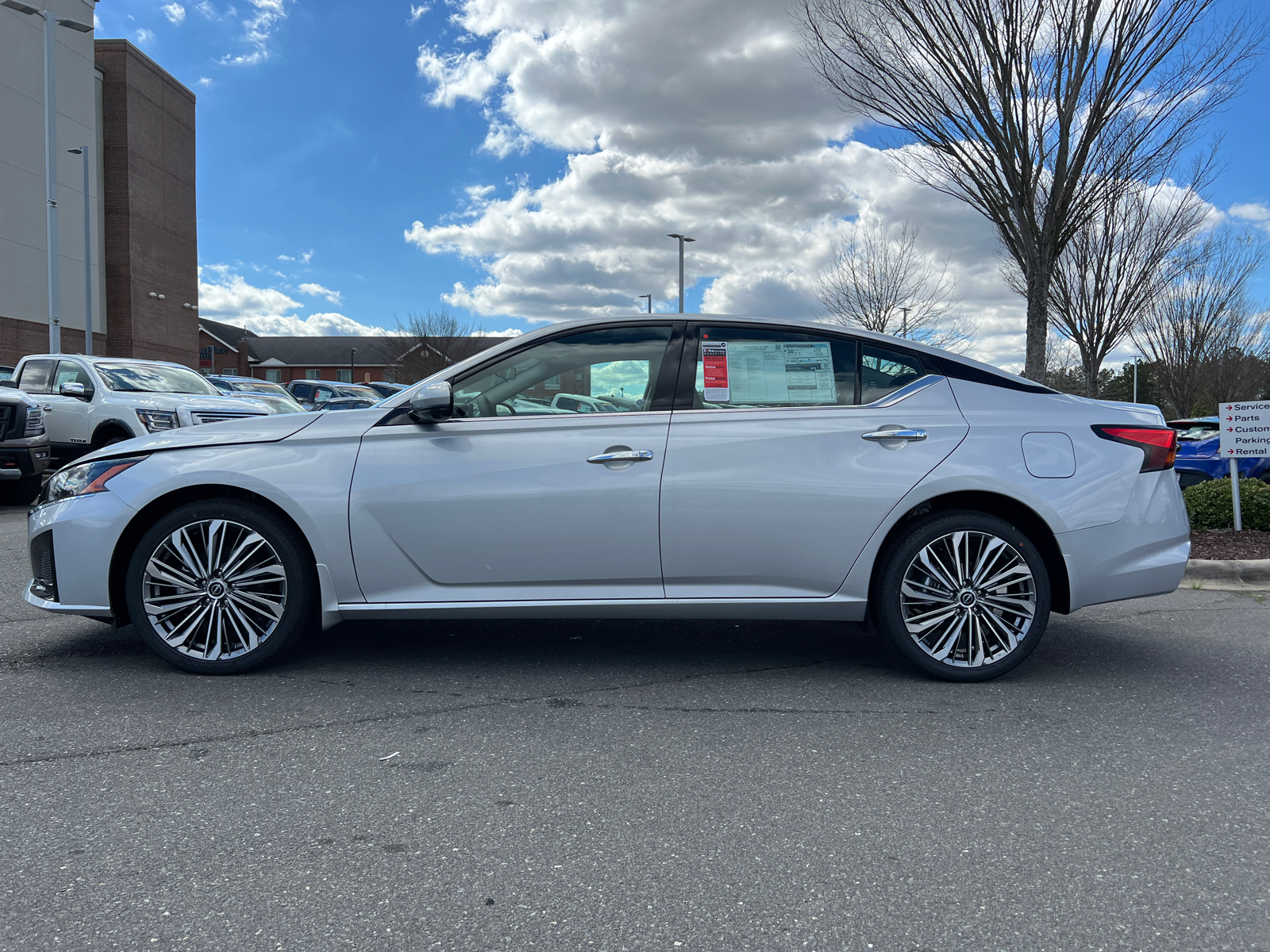 2024 Nissan Altima 2.5 SL 5