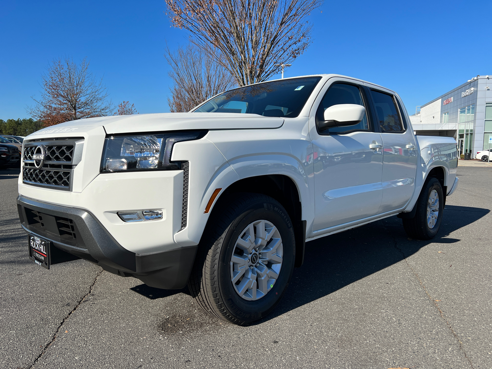 2024 Nissan Frontier SV 4