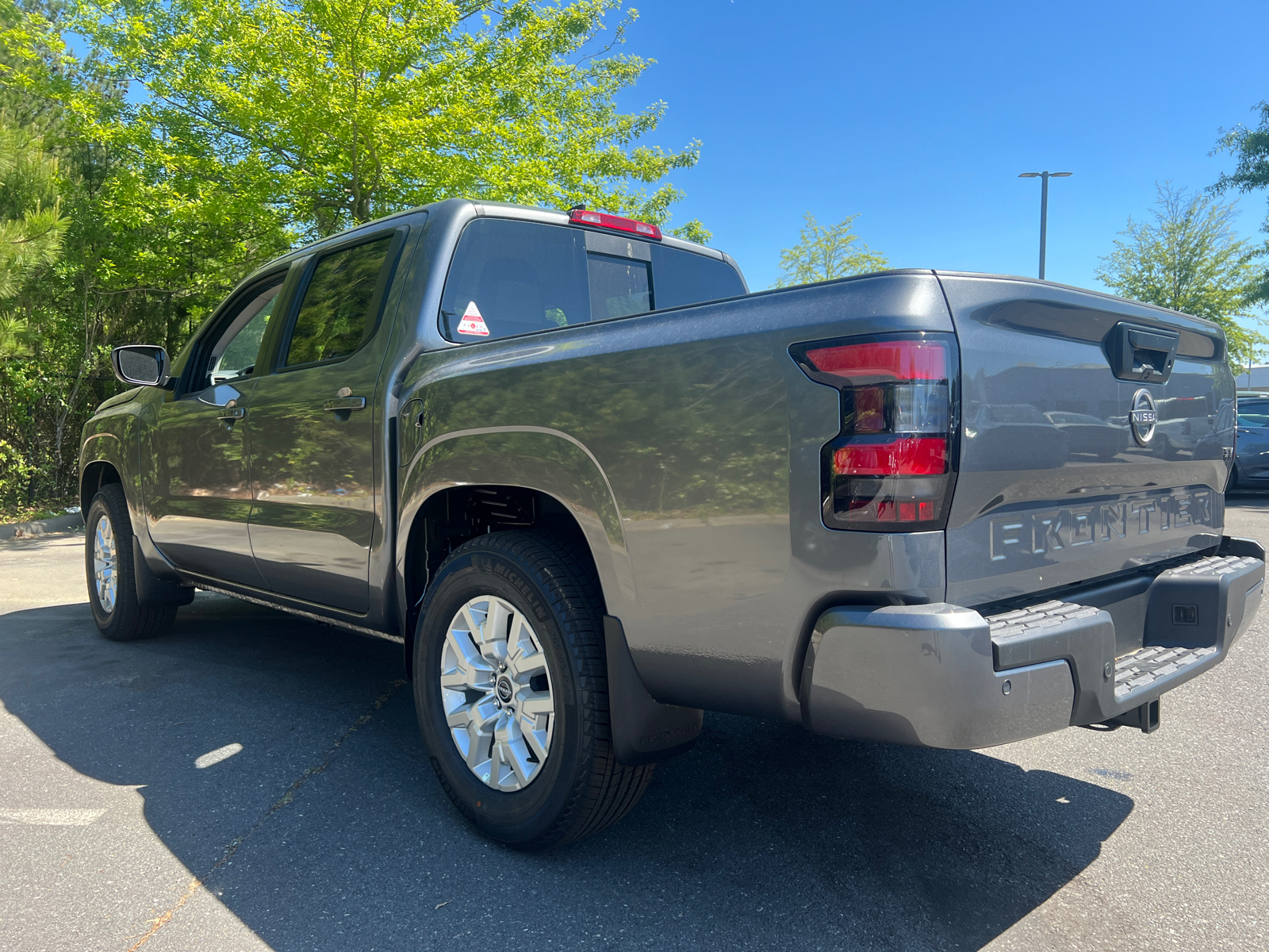 2024 Nissan Frontier SV 7