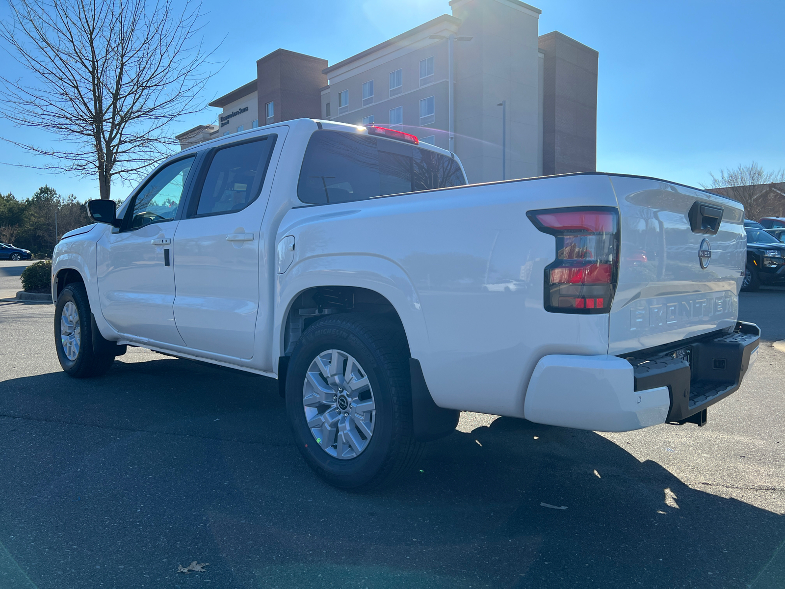 2024 Nissan Frontier SV 7