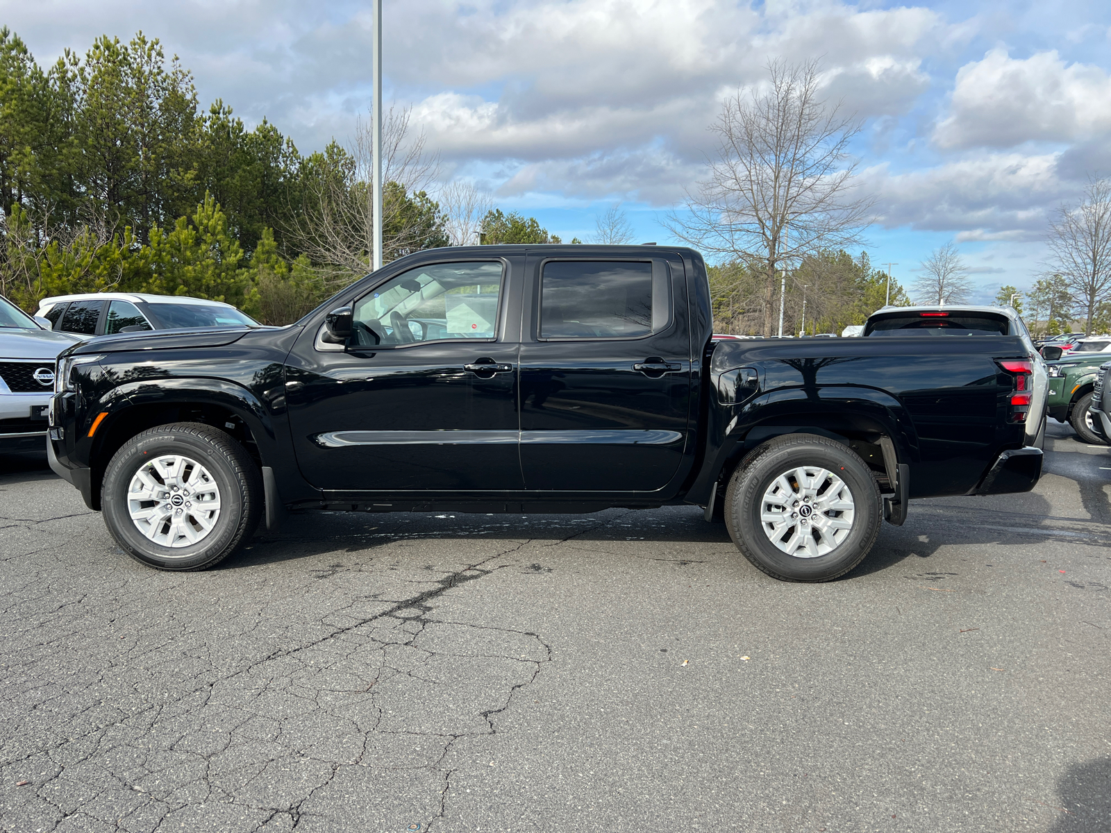 2024 Nissan Frontier SV 5