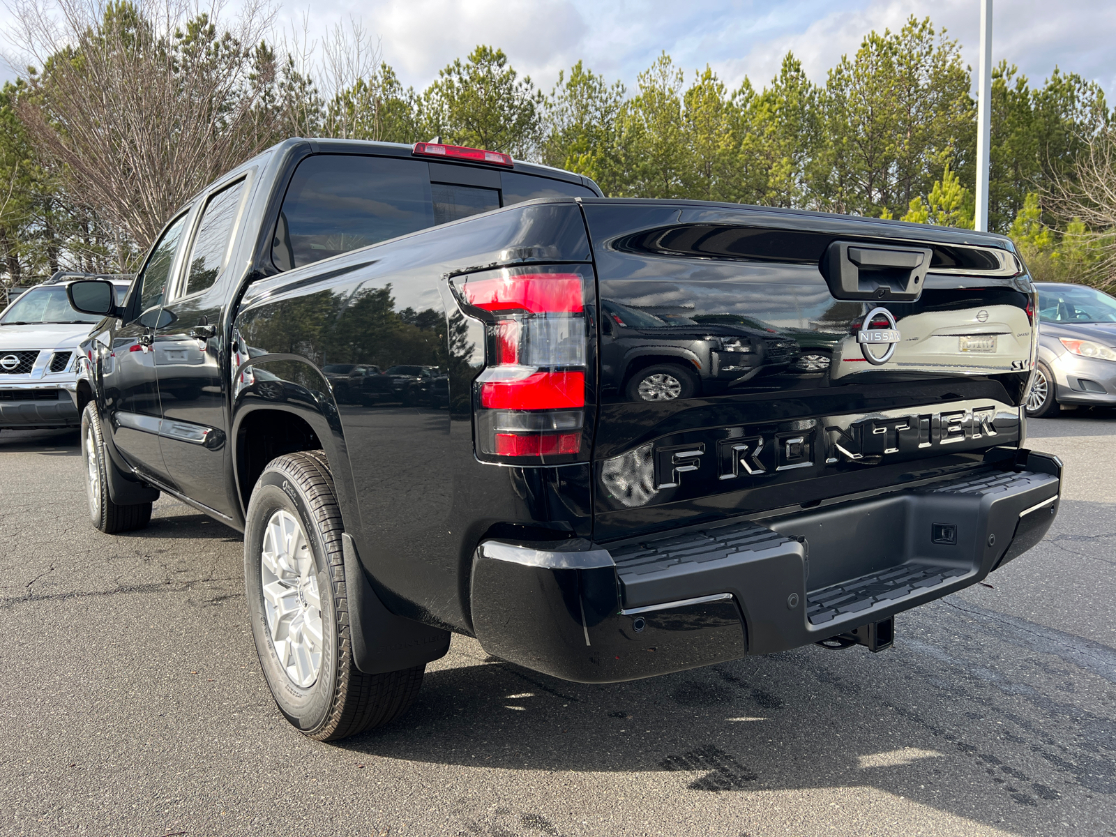 2024 Nissan Frontier SV 7