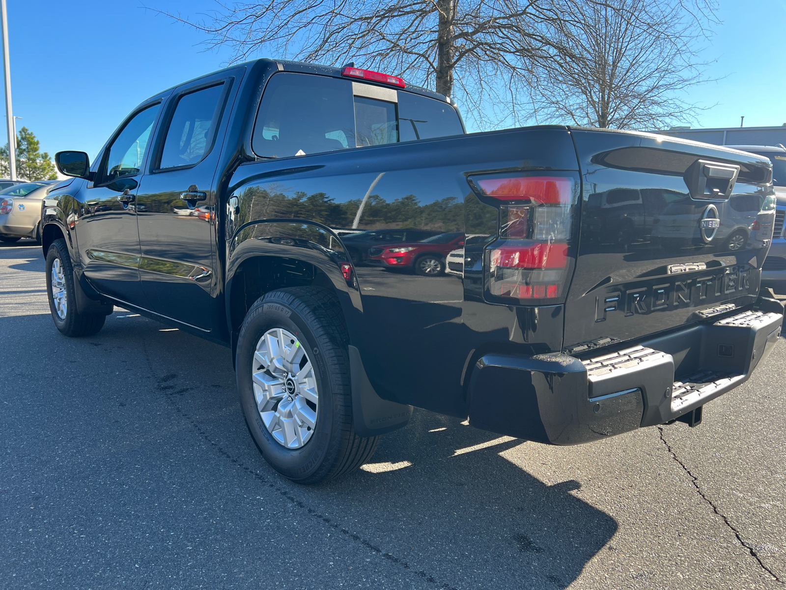 2024 Nissan Frontier SV 7