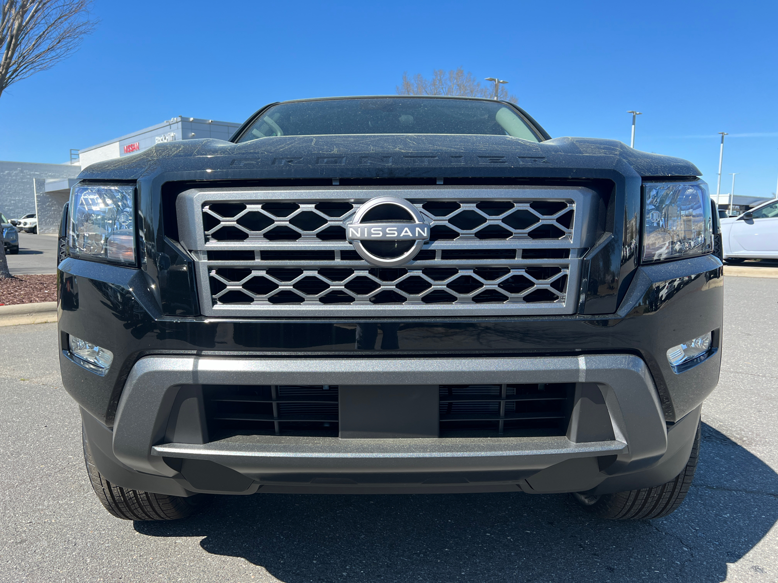 2024 Nissan Frontier SV 2