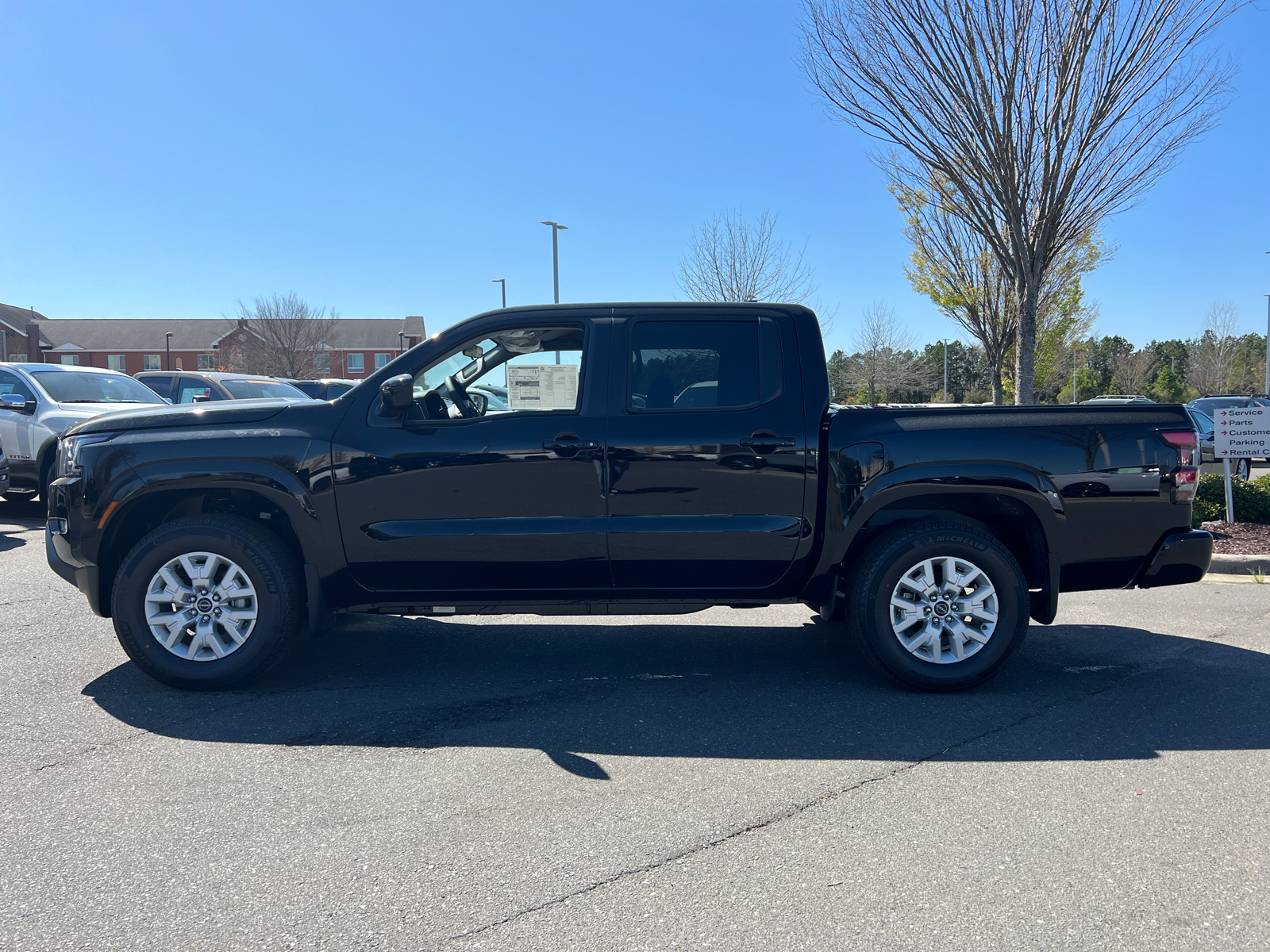 2024 Nissan Frontier SV 5