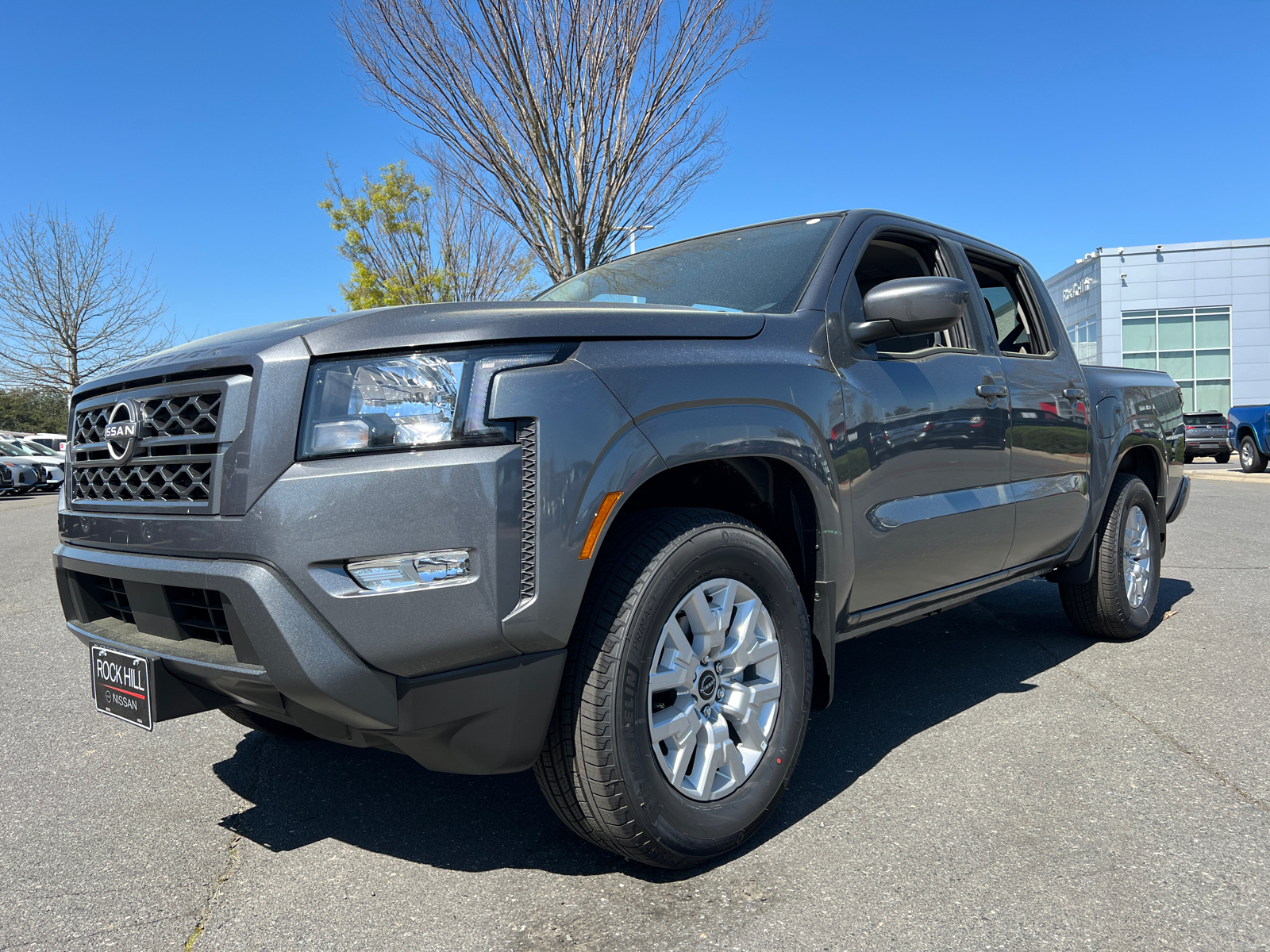 2024 Nissan Frontier SV 4