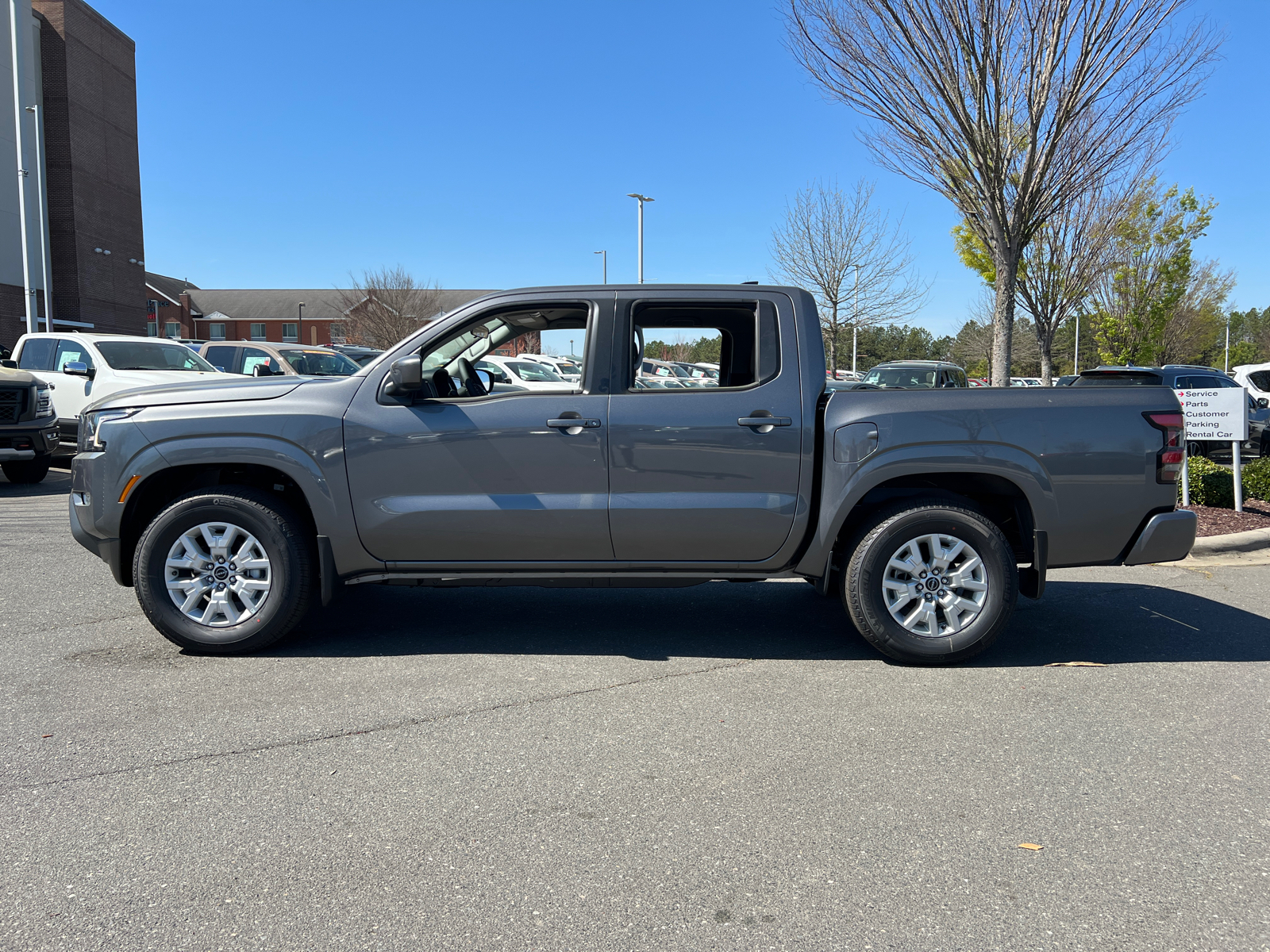 2024 Nissan Frontier SV 5