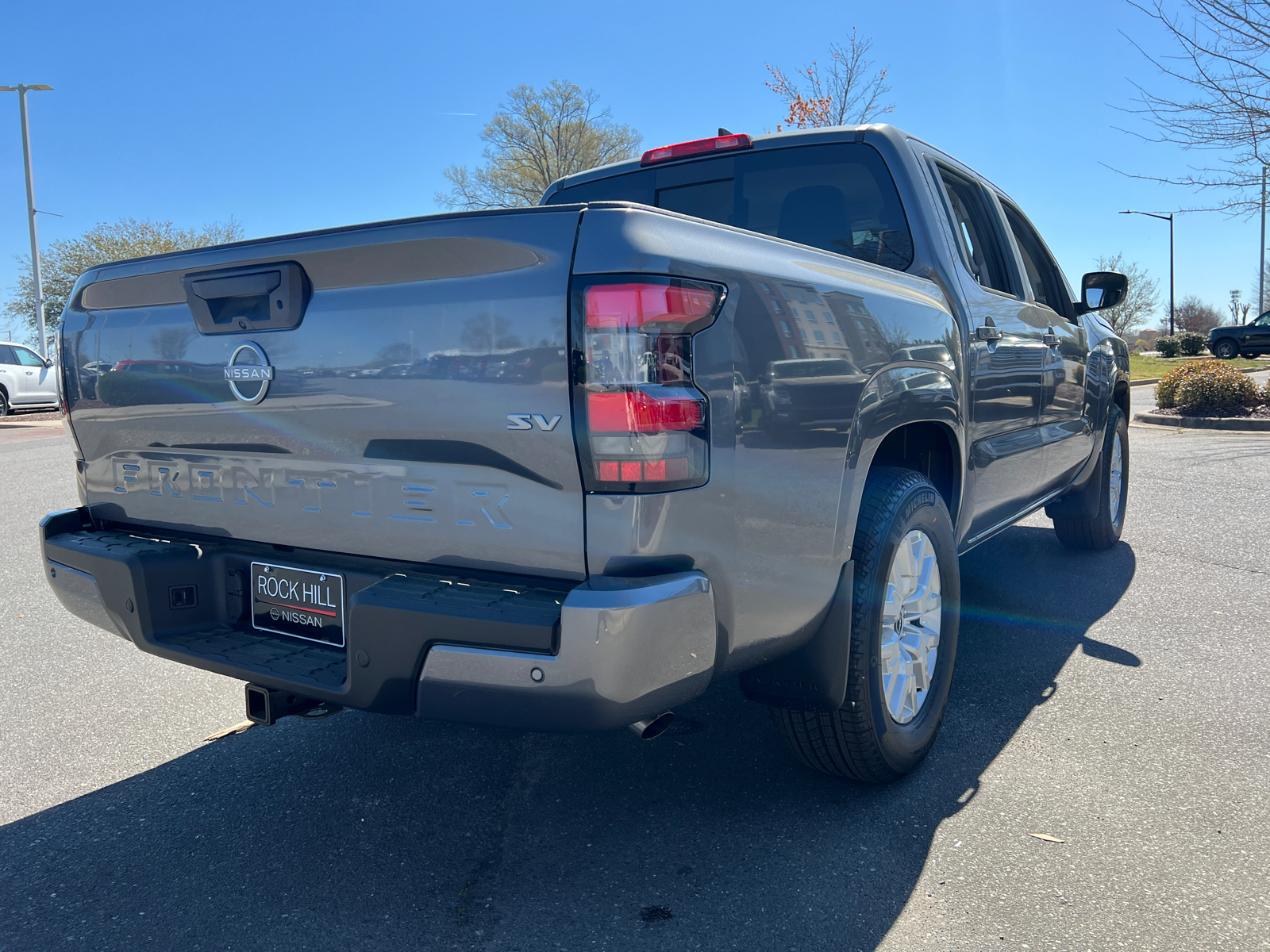 2024 Nissan Frontier SV 10