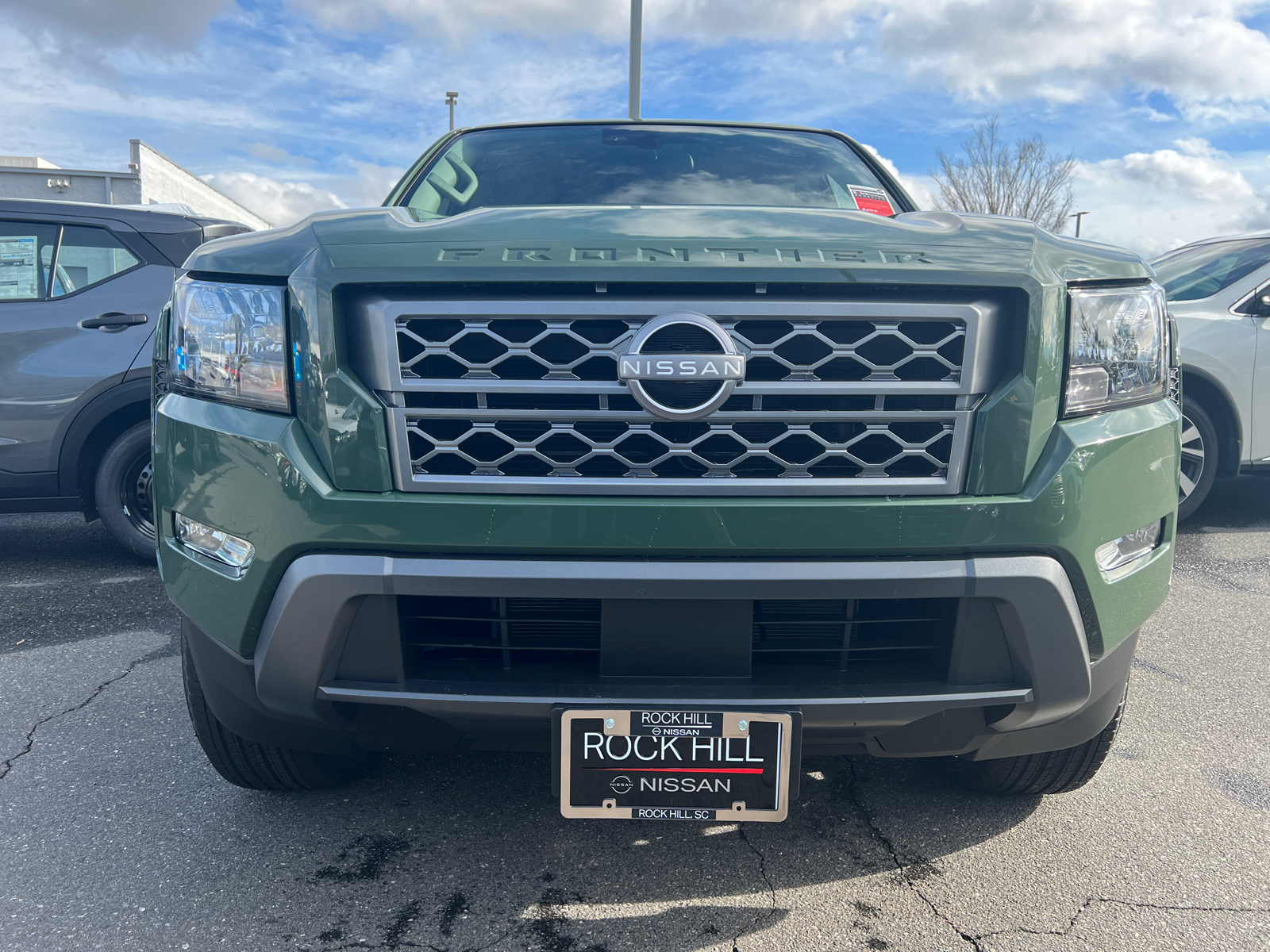 2024 Nissan Frontier SV 2