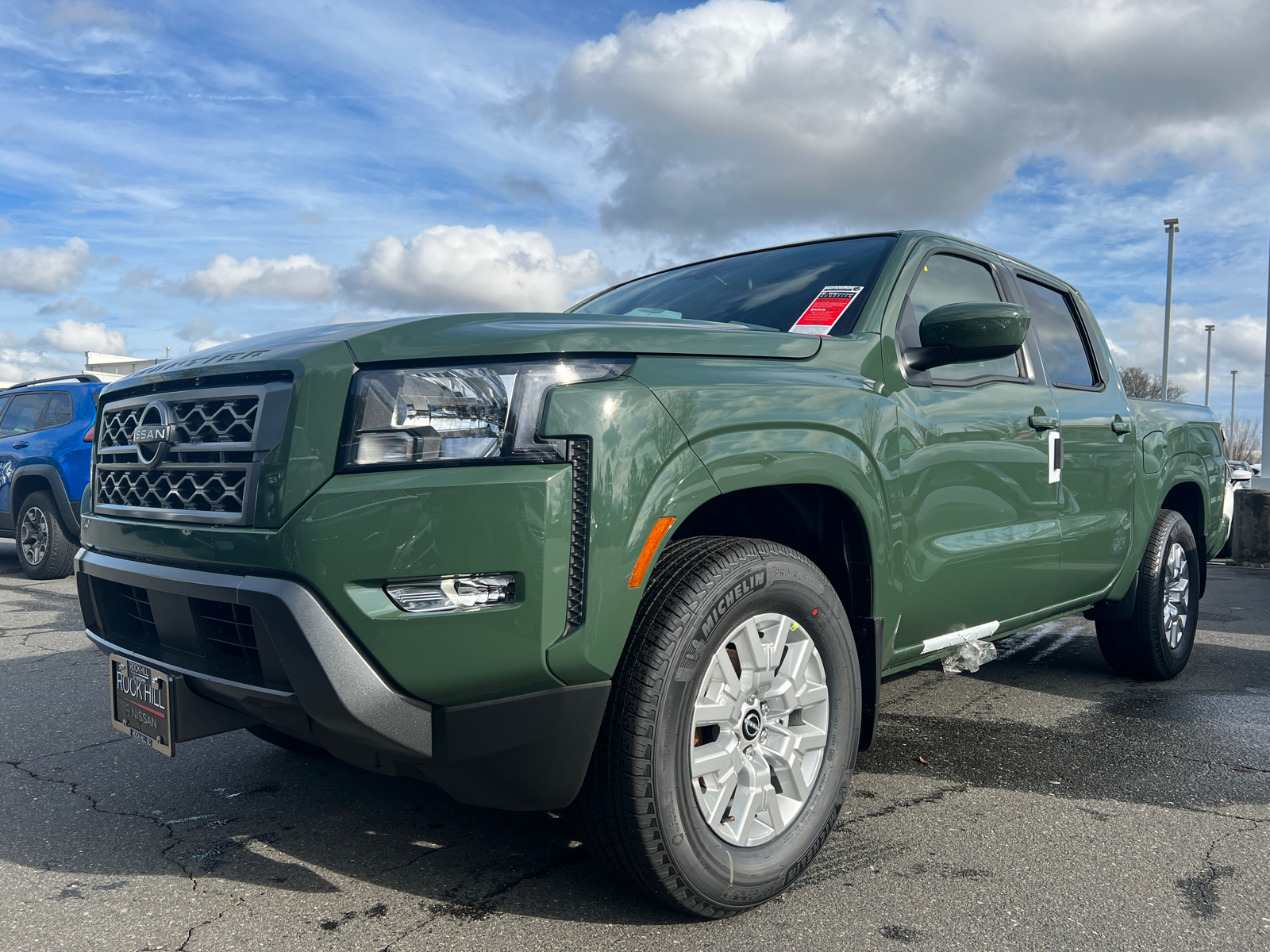 2024 Nissan Frontier SV 4