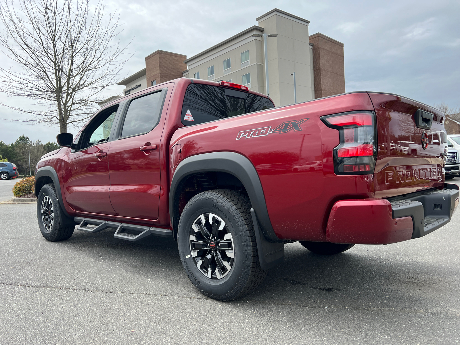 2024 Nissan Frontier PRO-4X 7