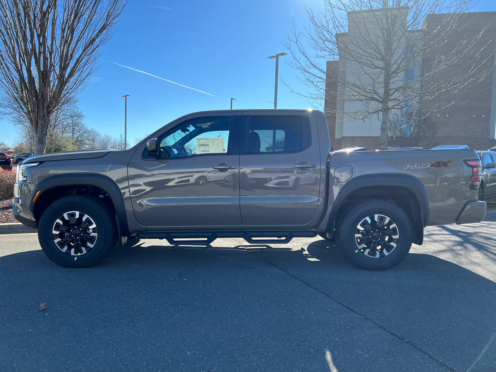 2024 Nissan Frontier PRO-4X 5