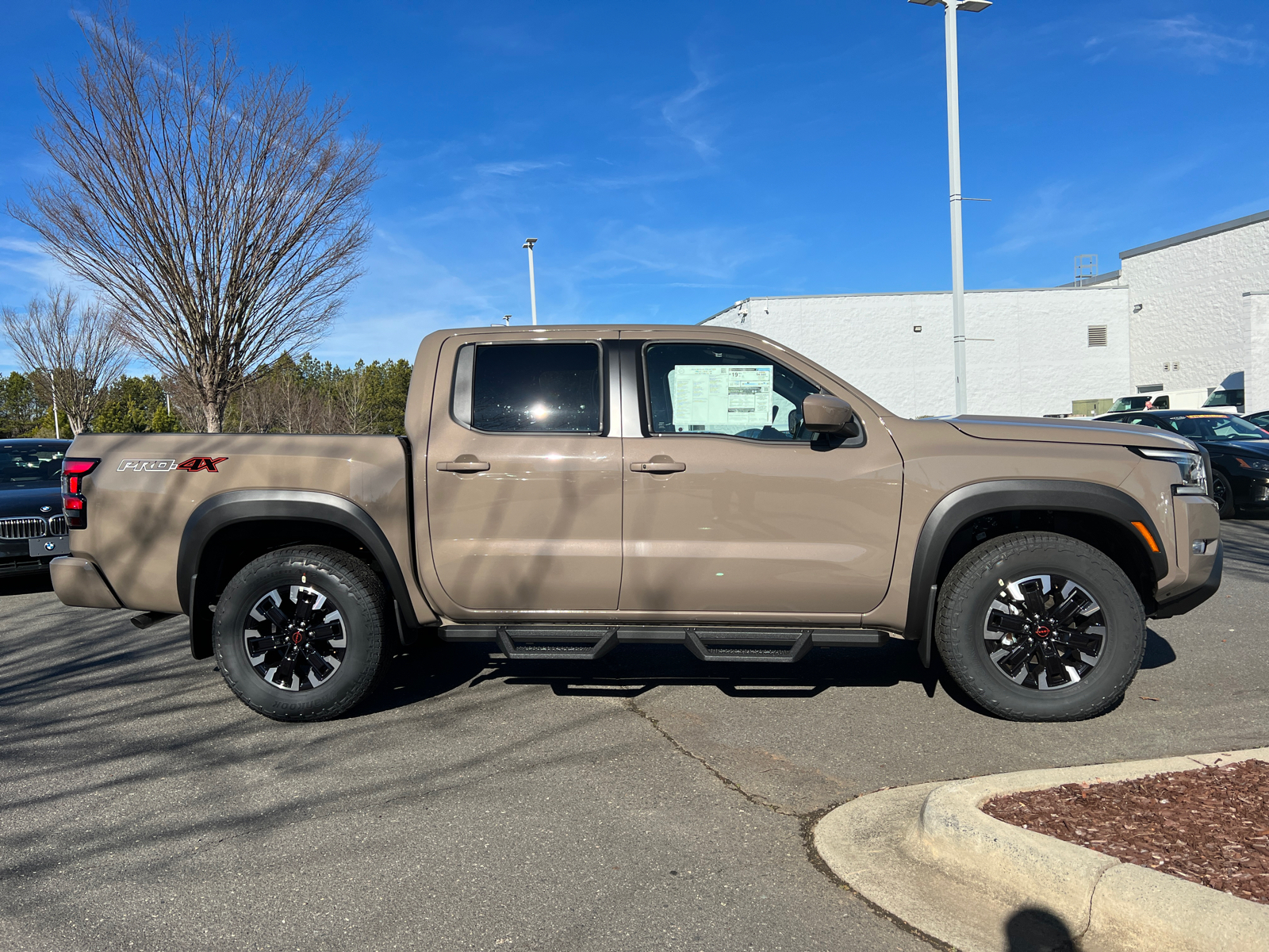 2024 Nissan Frontier PRO-4X 11