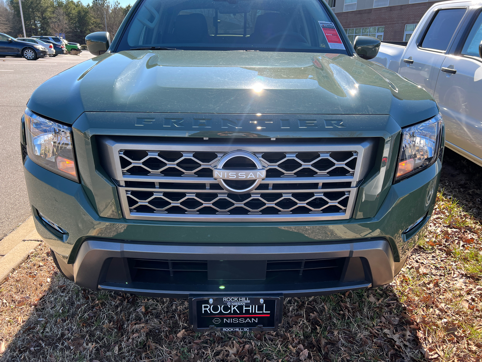 2024 Nissan Frontier SV 2