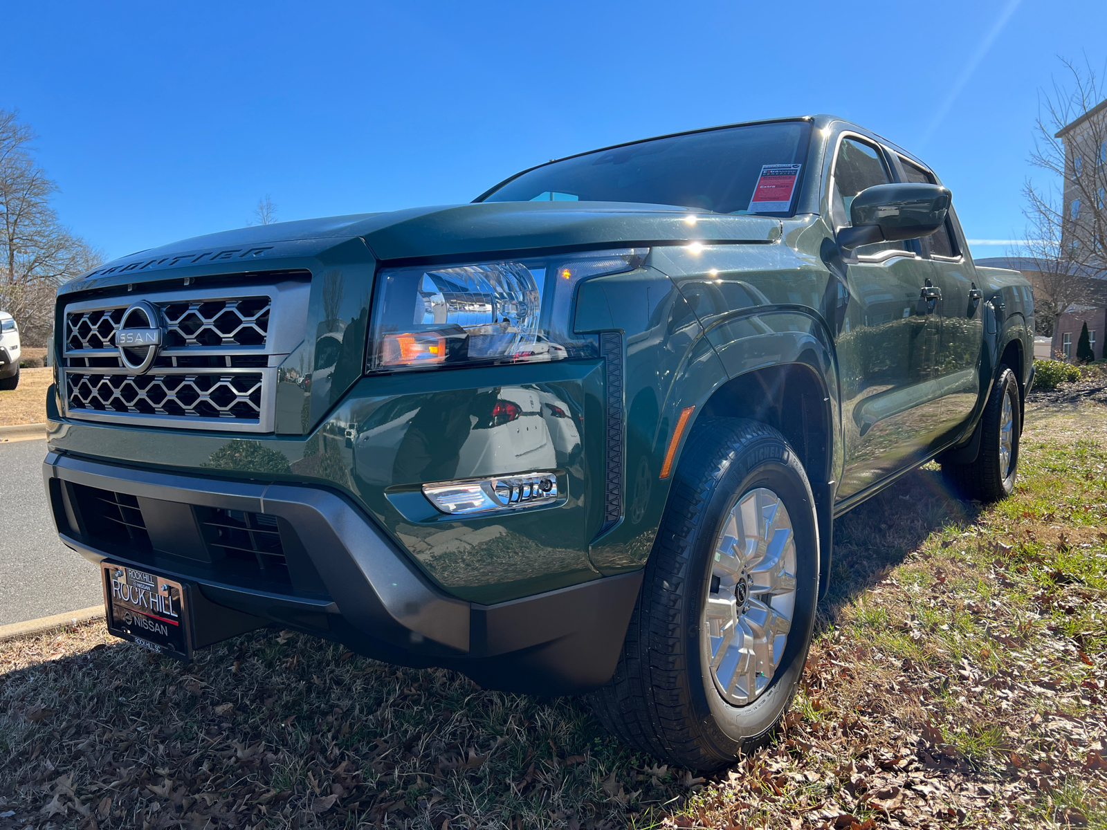 2024 Nissan Frontier SV 4