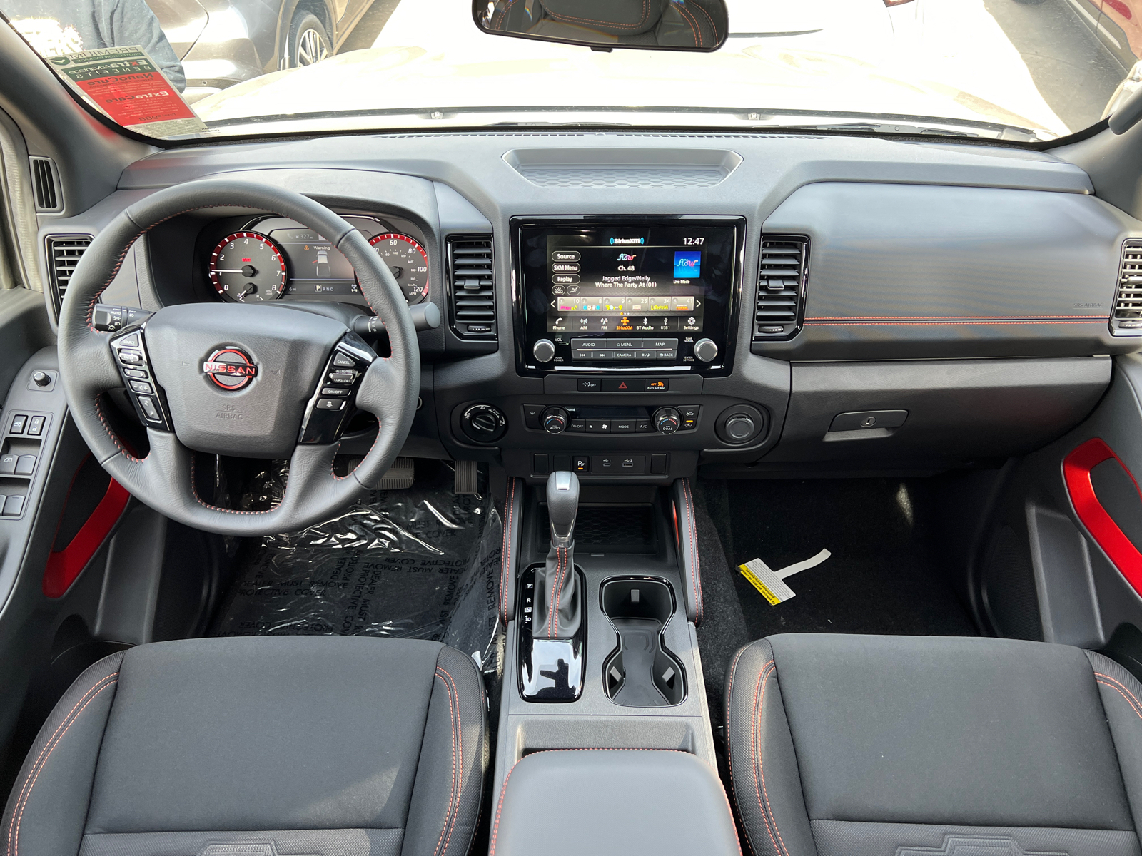 2024 Nissan Frontier PRO-4X 32