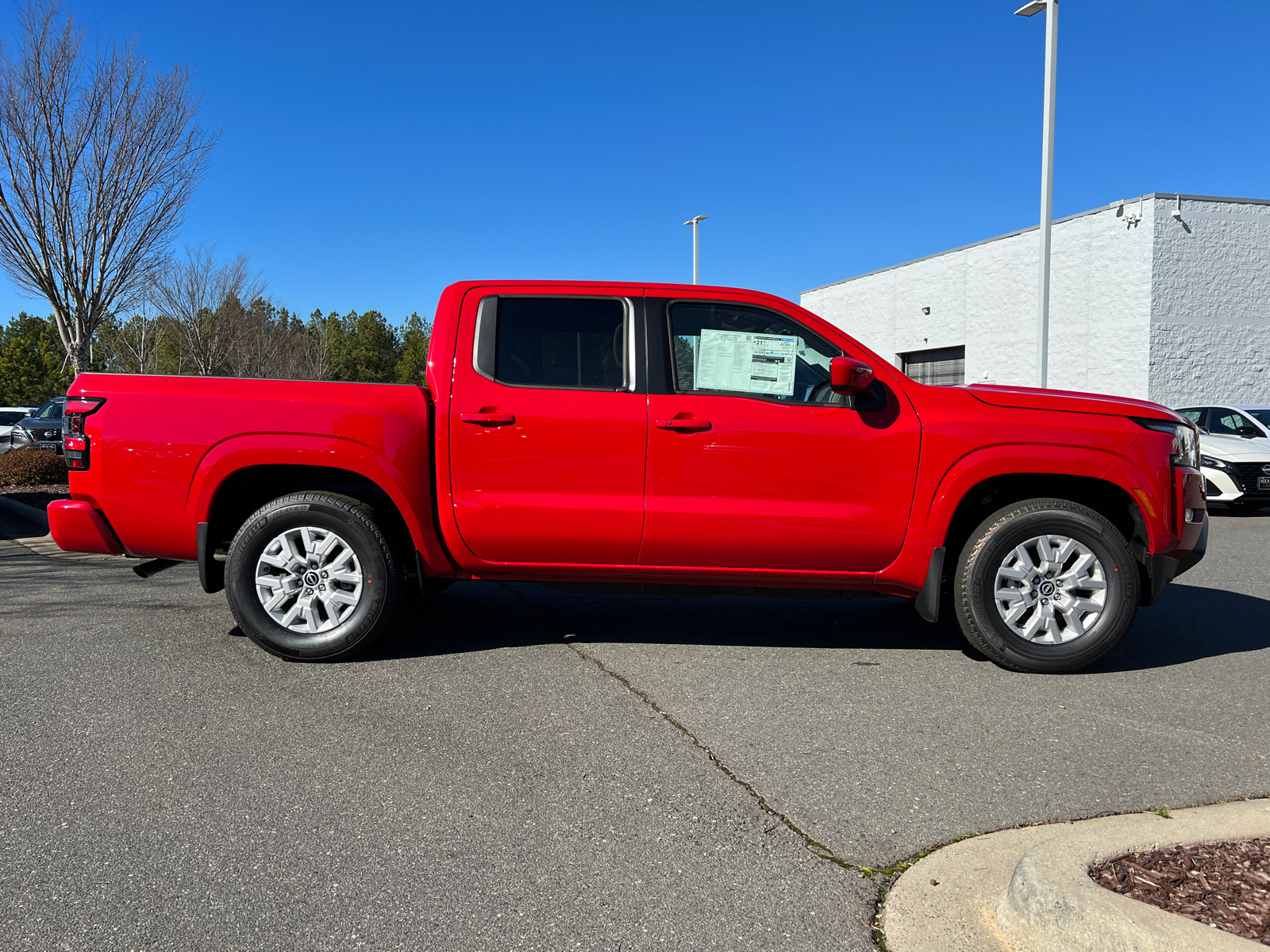 2024 Nissan Frontier SV 11