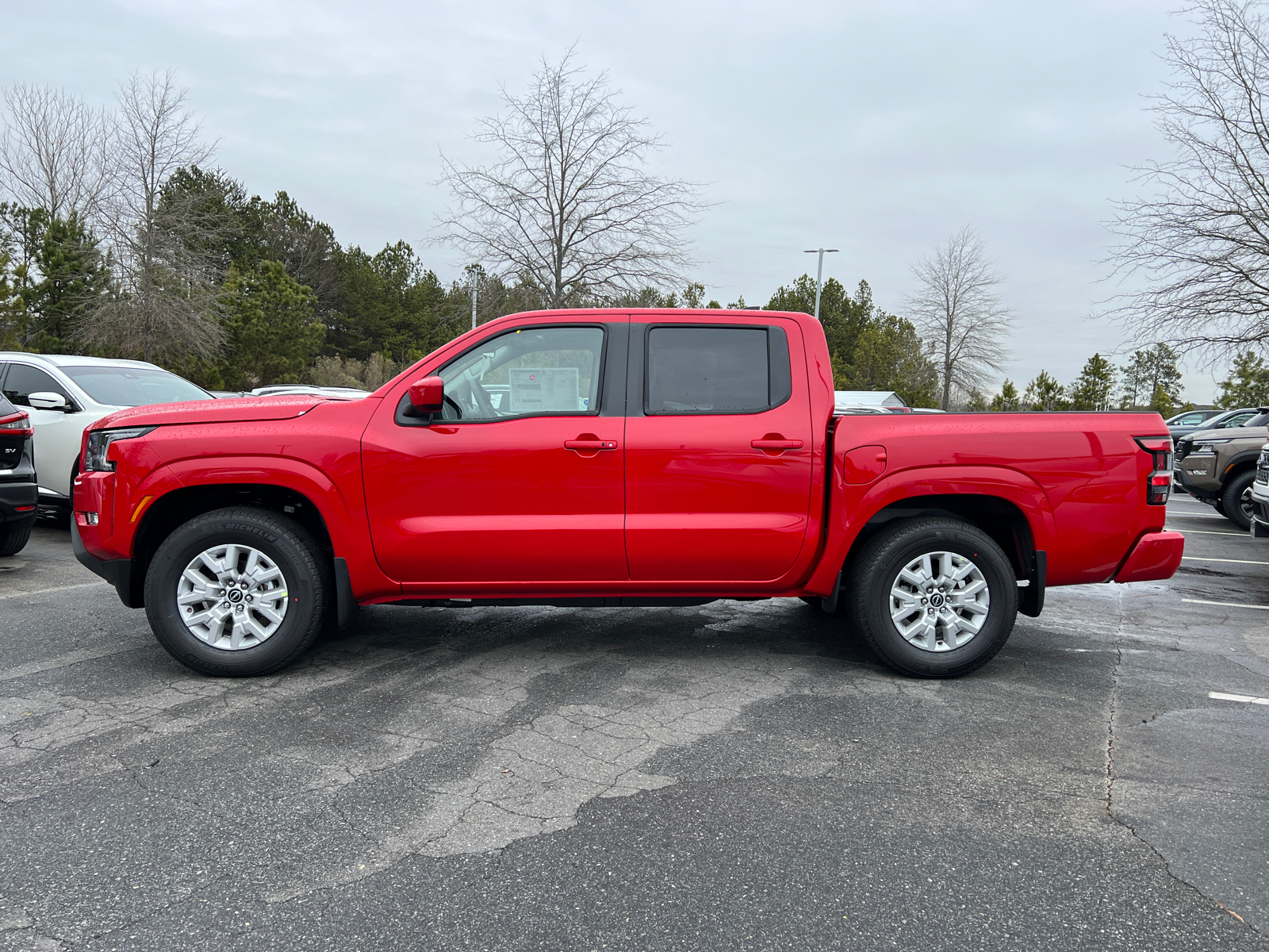 2024 Nissan Frontier SV 5