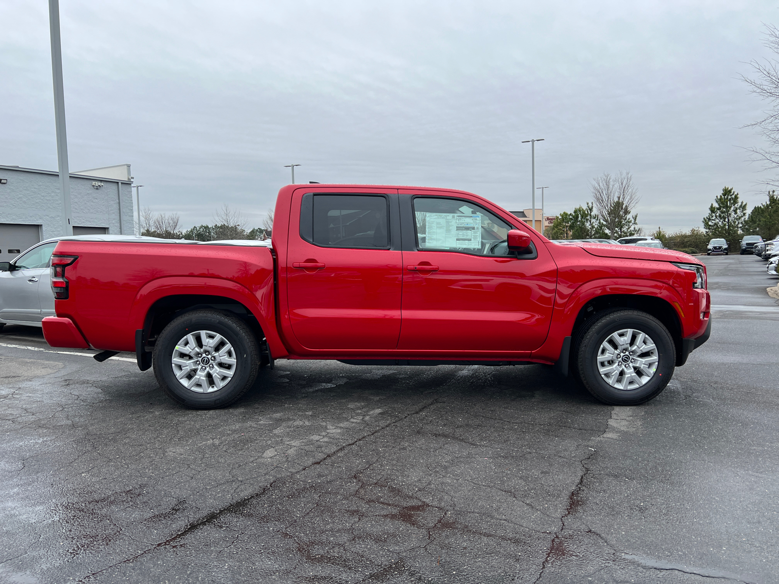 2024 Nissan Frontier SV 11