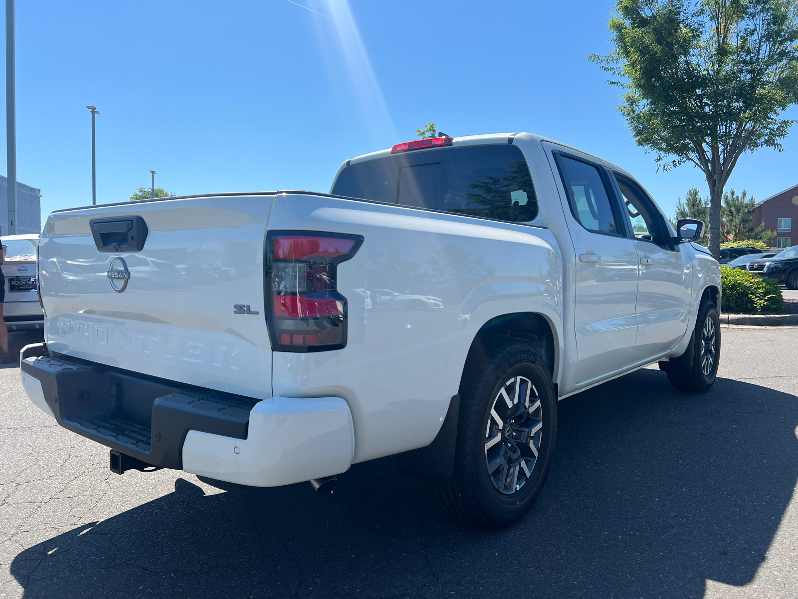 2024 Nissan Frontier SL 10