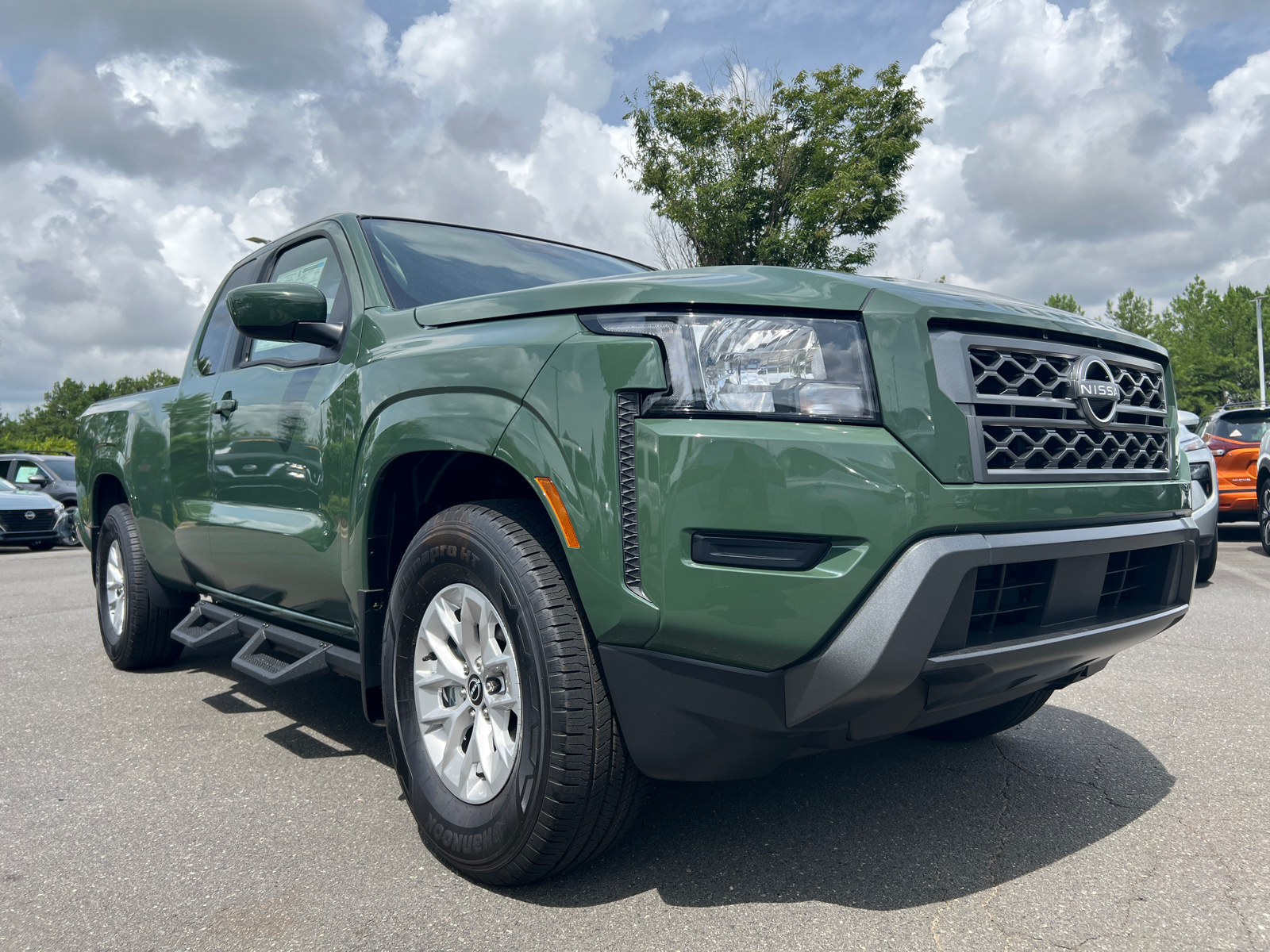 2024 Nissan Frontier SV 1