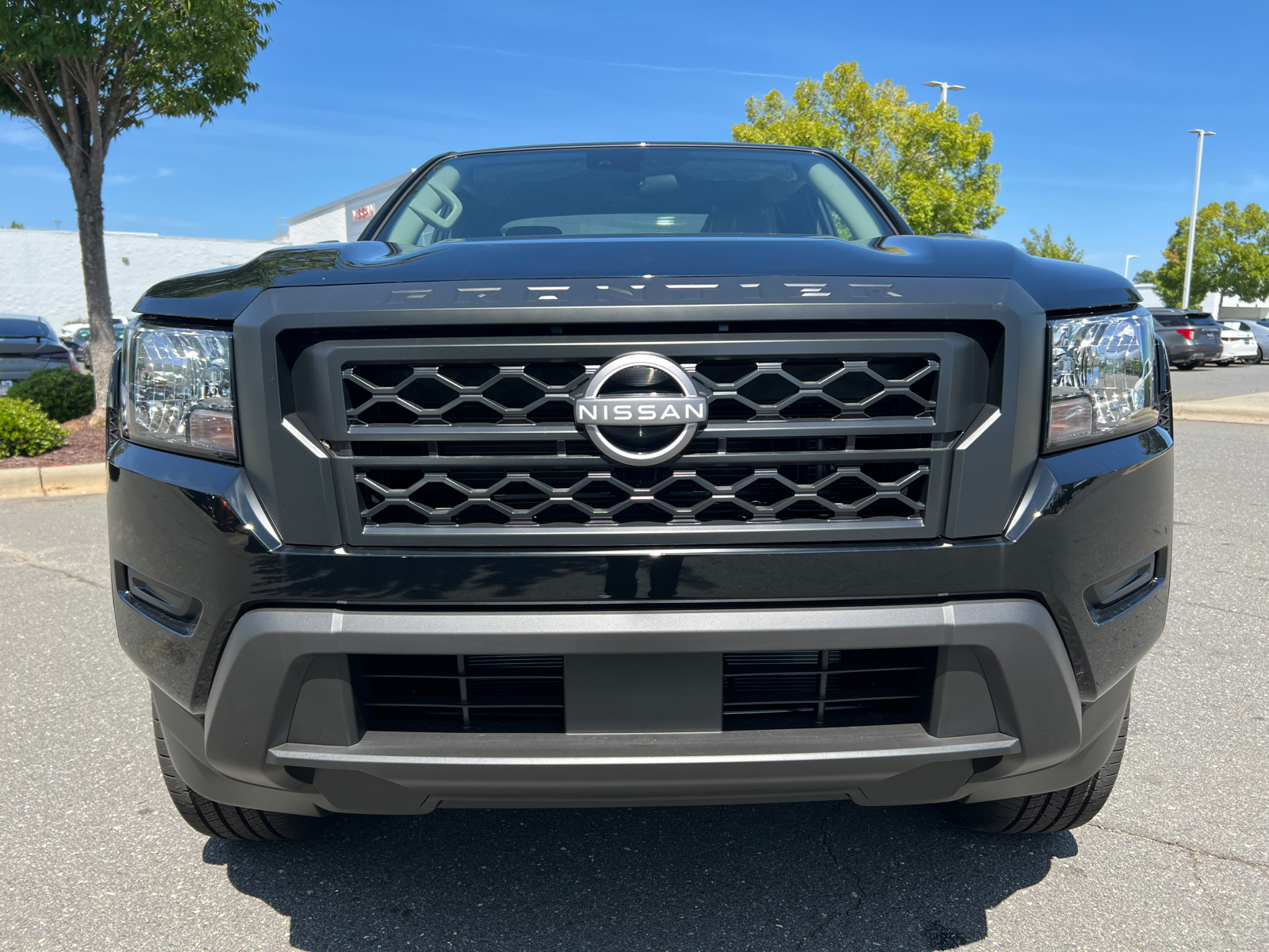 2024 Nissan Frontier S 2