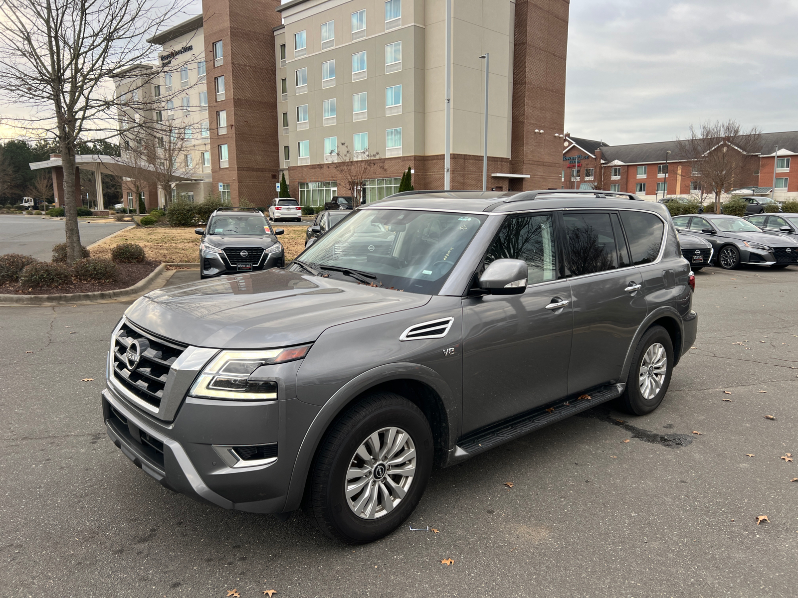 2022 Nissan Armada SV 4