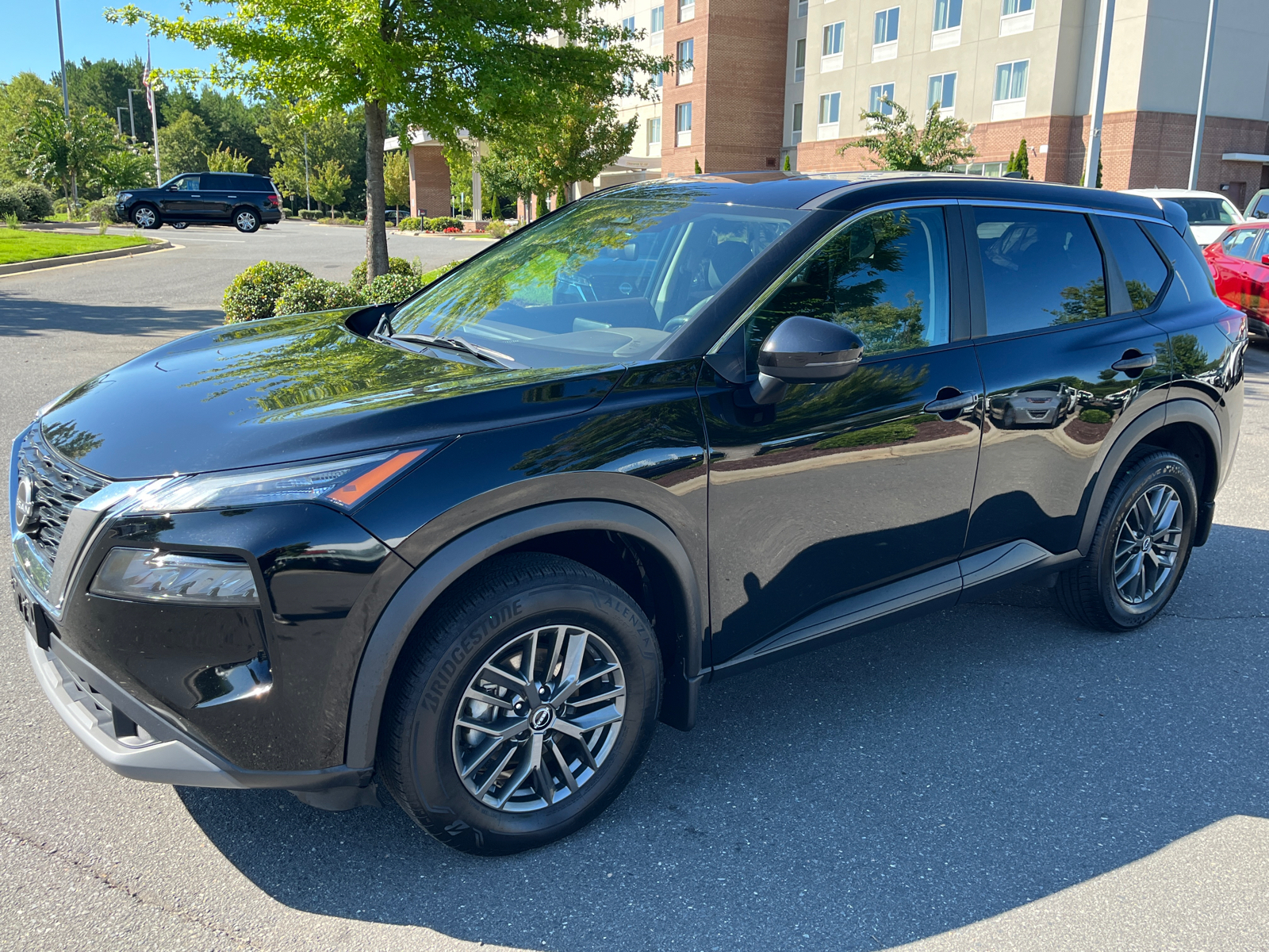 2022 Nissan Rogue S 4