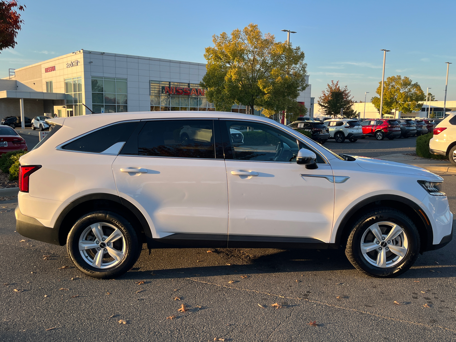 2022 Kia Sorento LX 11