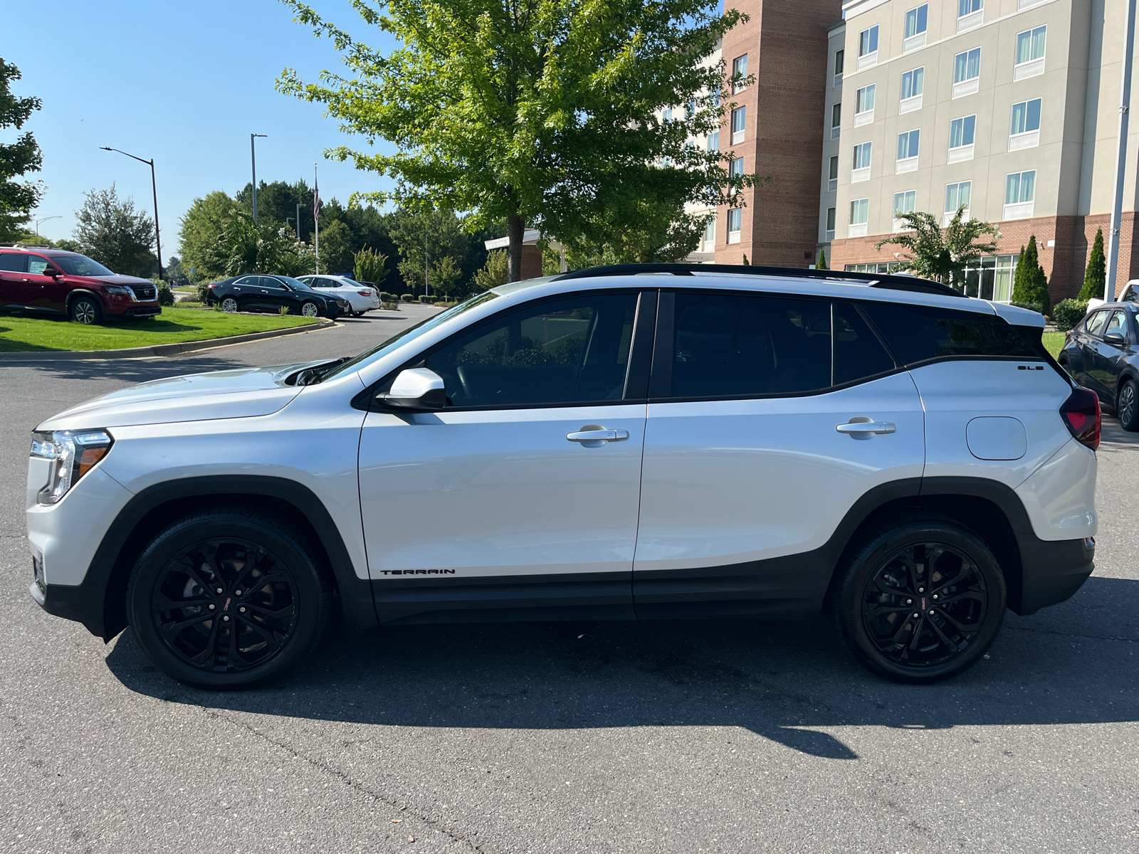 2022 GMC Terrain SLE 5