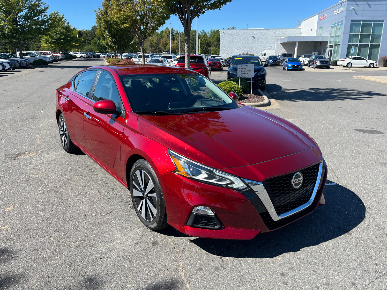 2022 Nissan Altima 2.5 SV 1