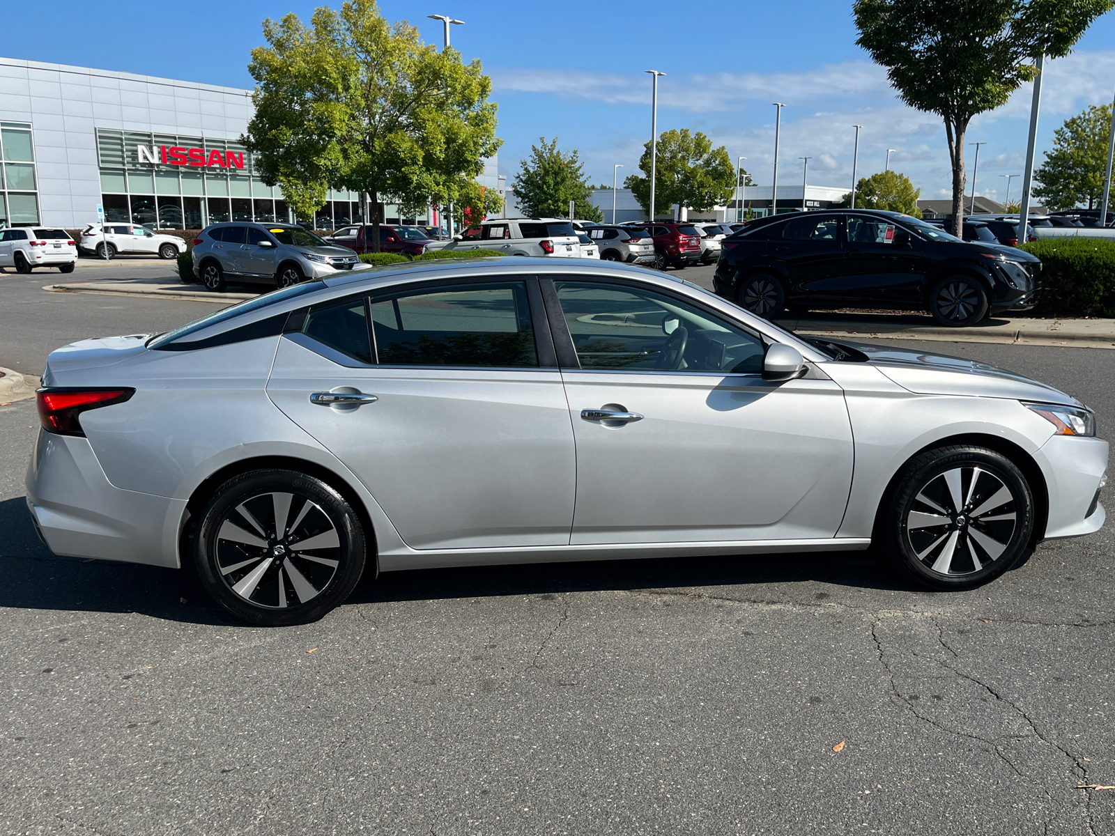 2022 Nissan Altima 2.5 SV 11