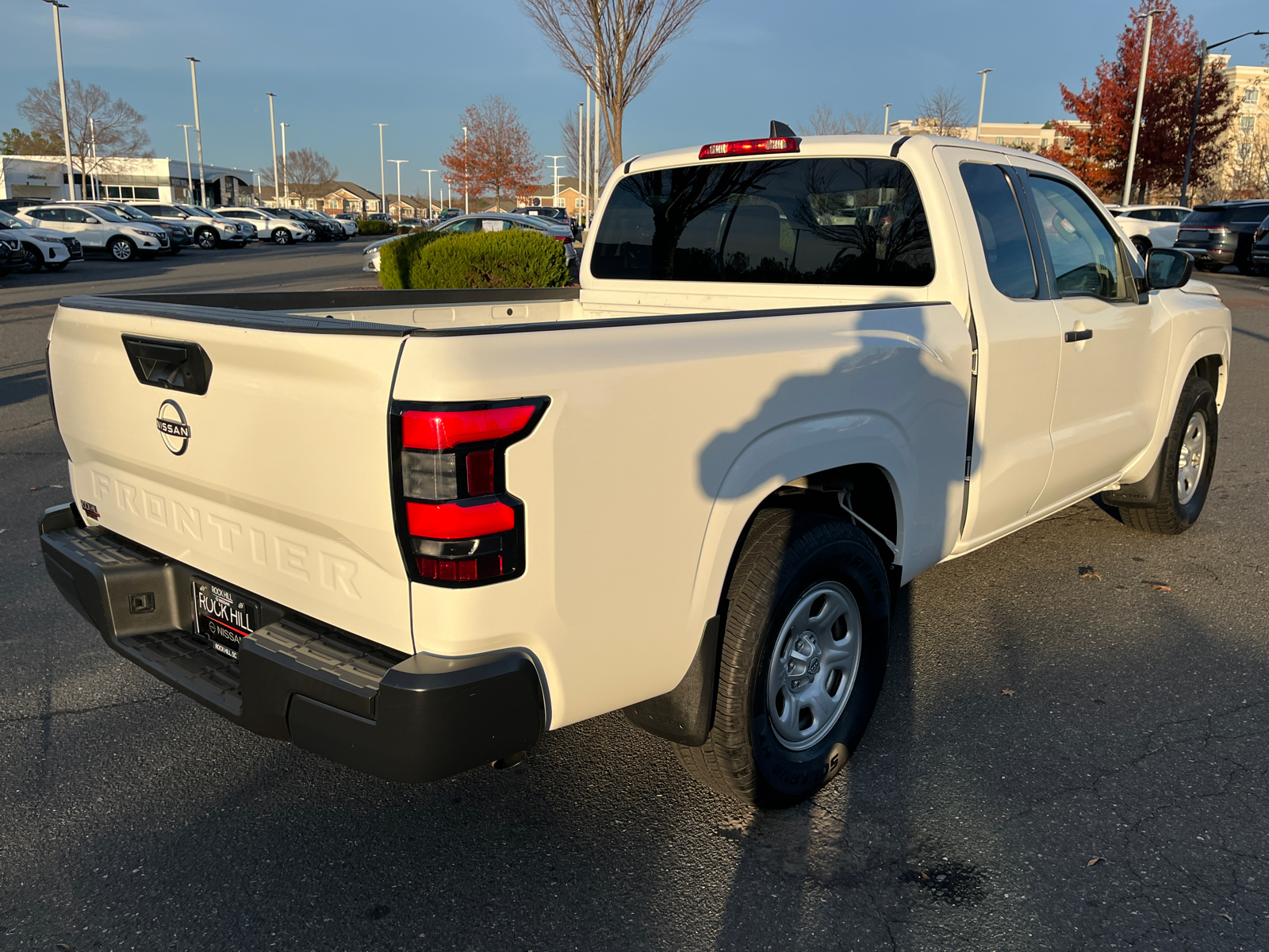 2022 Nissan Frontier S 13