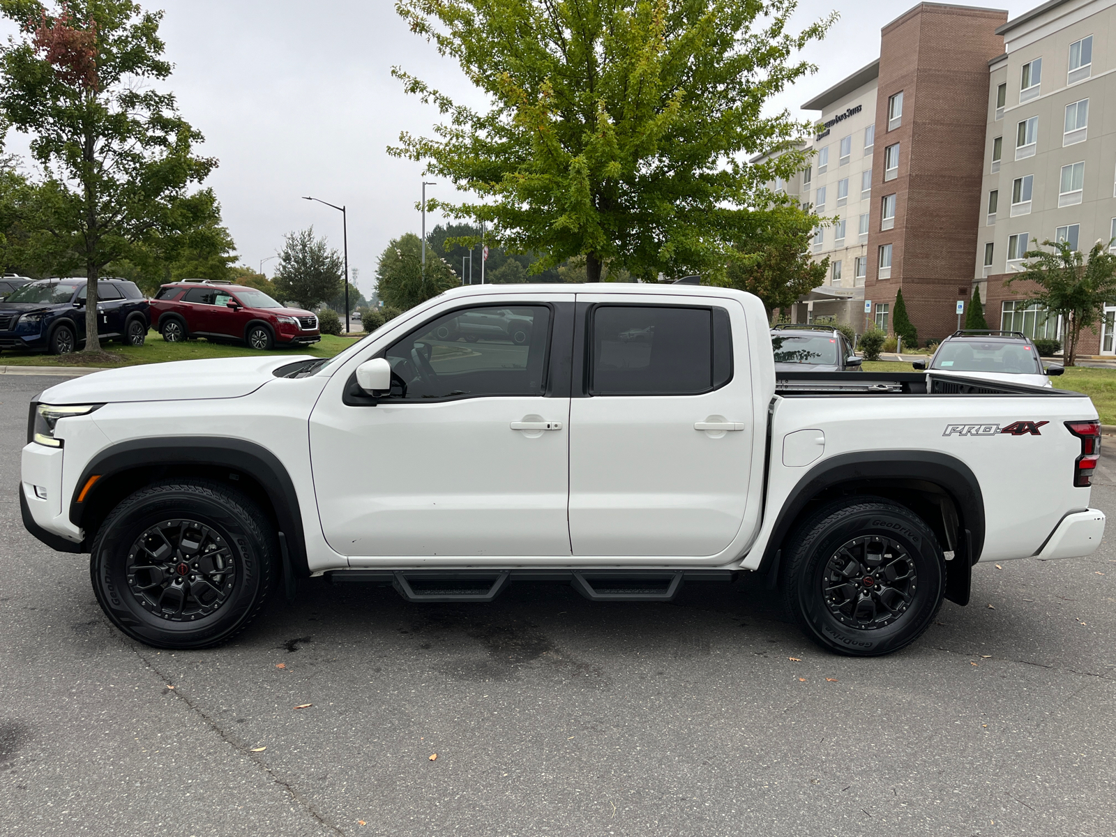 2022 Nissan Frontier PRO-4X 5