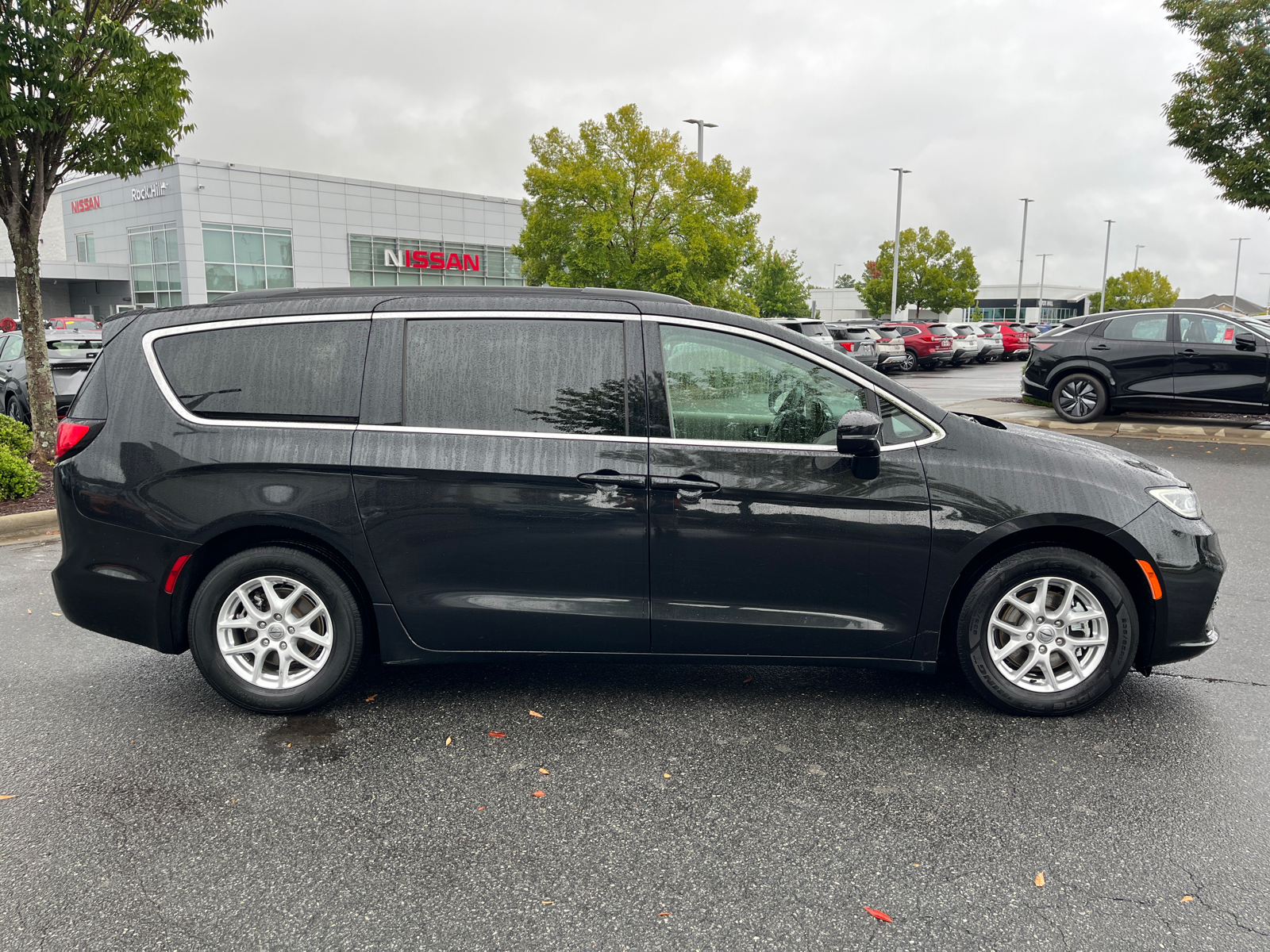 2022 Chrysler Pacifica Touring L 11